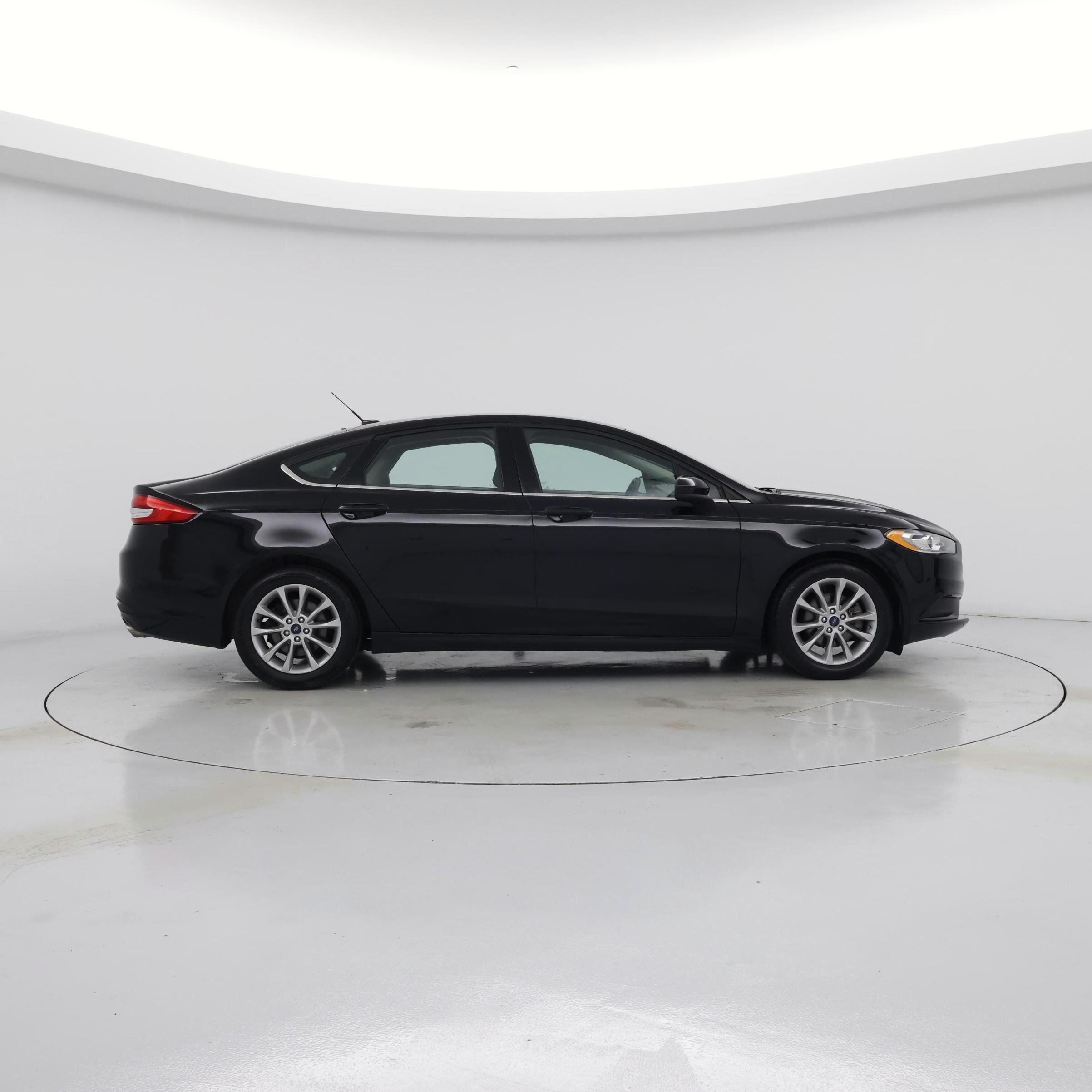 Thumbnail: 2017 Ford Fusion - 7