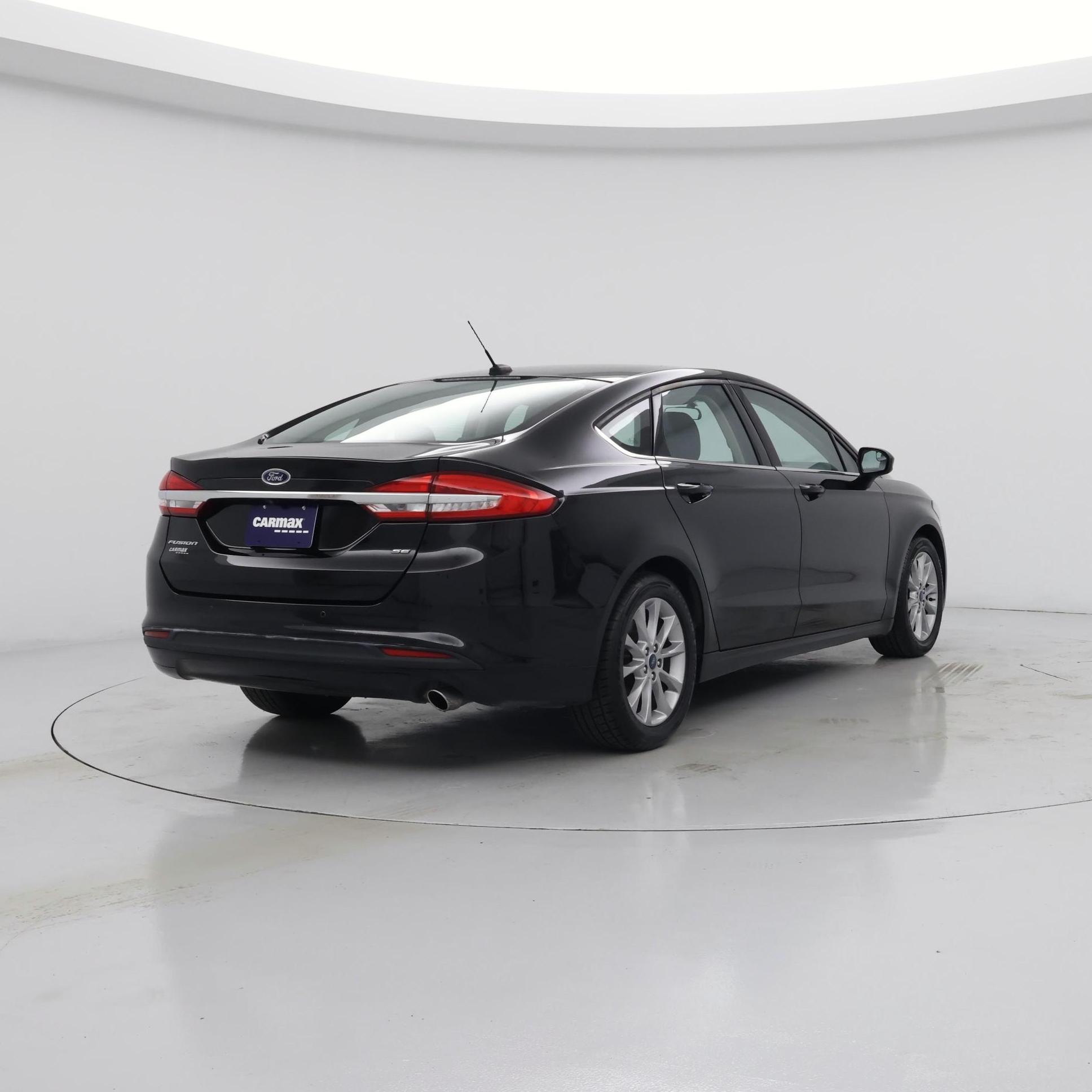 Thumbnail: 2017 Ford Fusion - 8