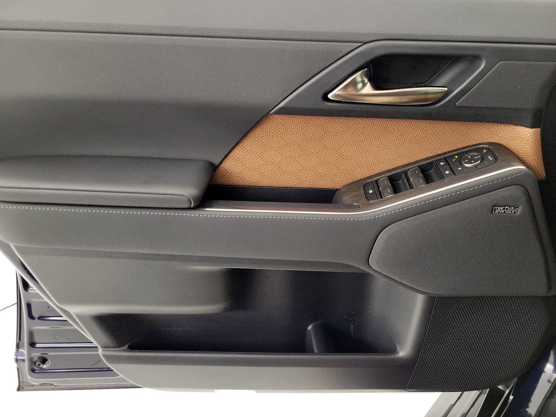 Thumbnail: 2025 Lexus GX - 12