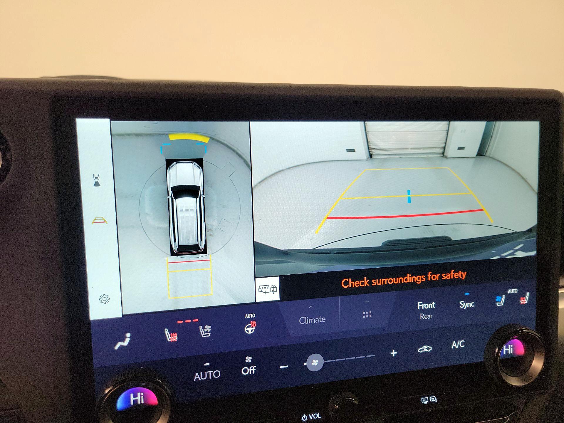 Thumbnail: 2025 Lexus GX - 15