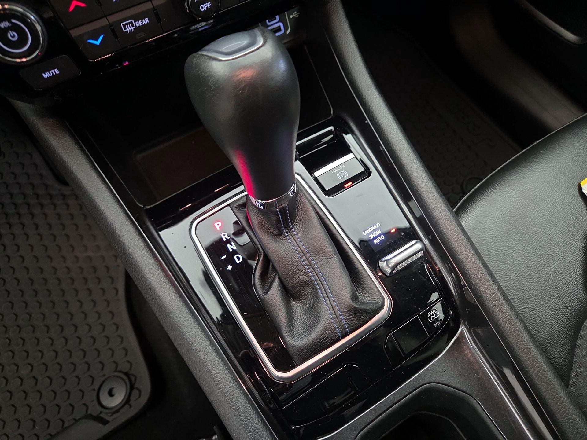 Thumbnail: 2022 Jeep Compass - 17