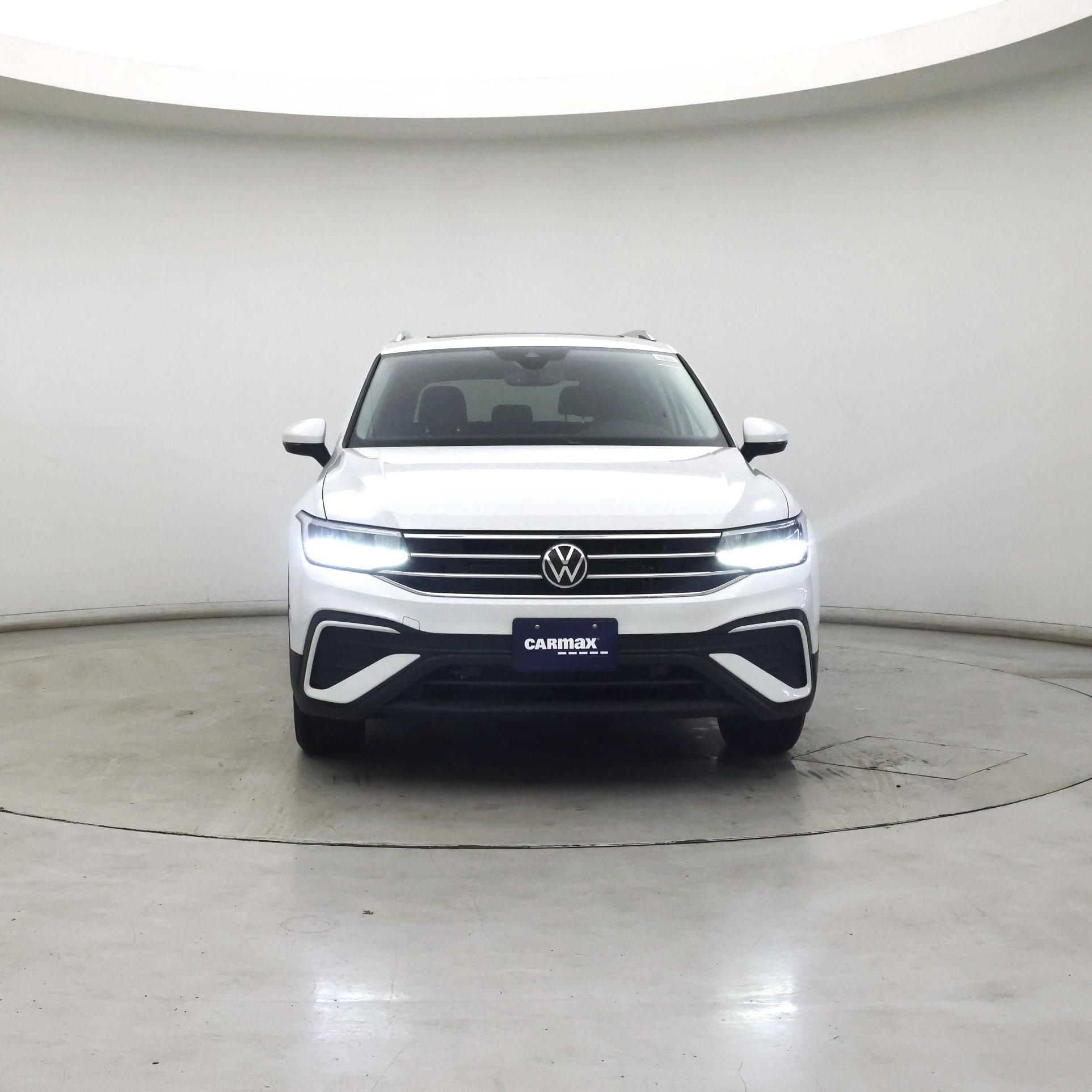 Thumbnail: 2022 Volkswagen Tiguan - 5