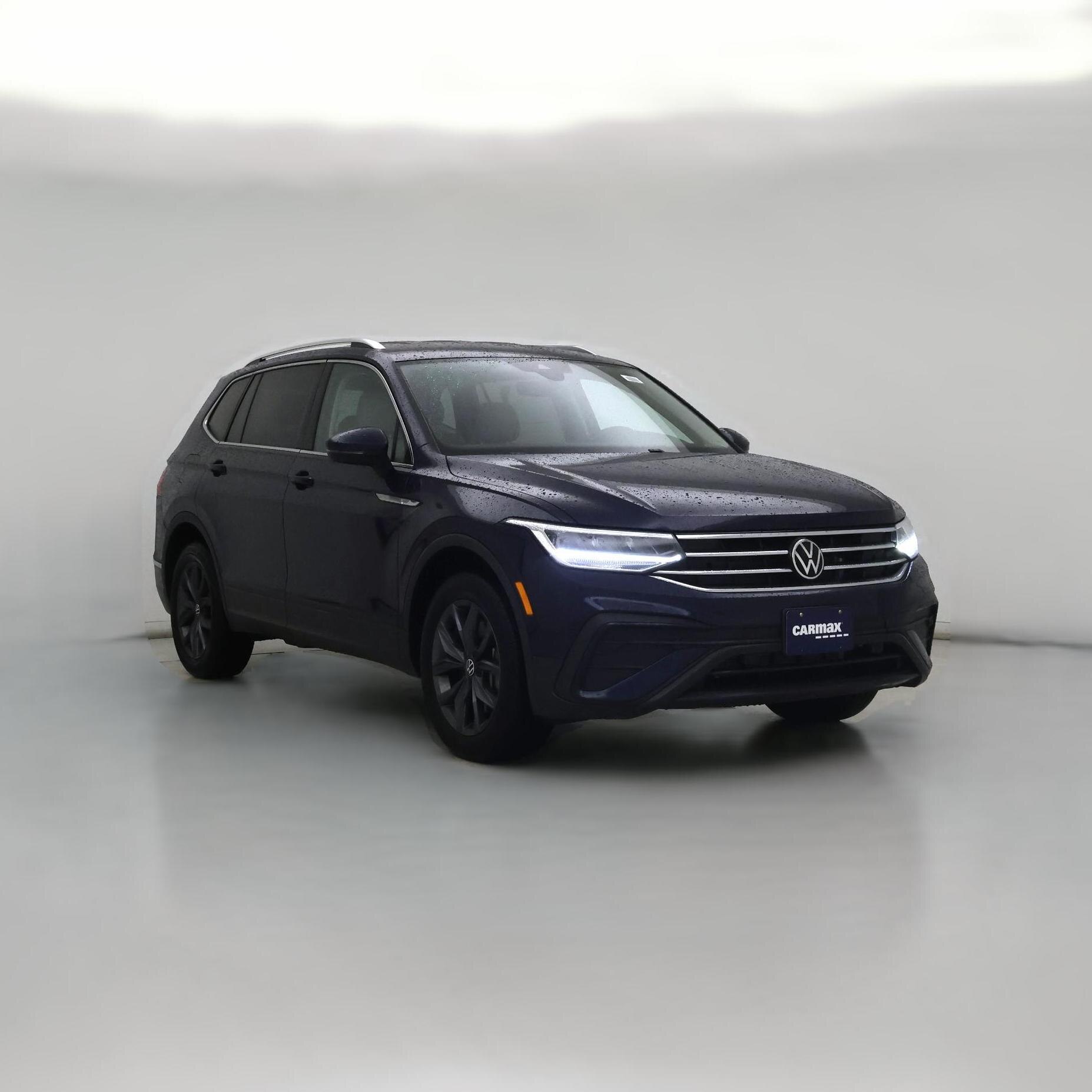Thumbnail: 2022 Volkswagen Tiguan - 1