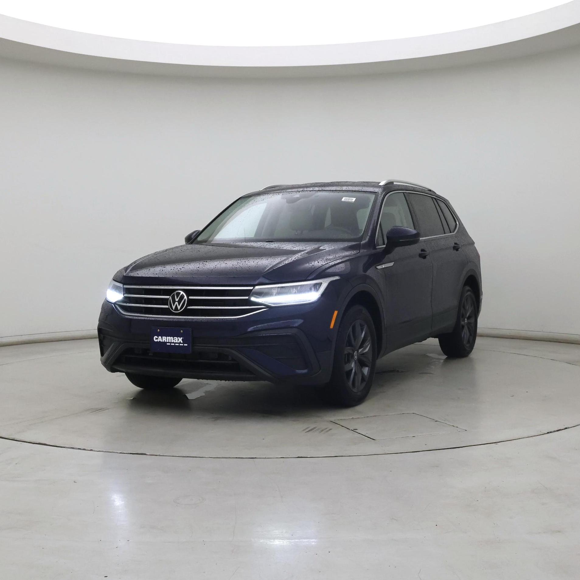 Thumbnail: 2022 Volkswagen Tiguan - 4