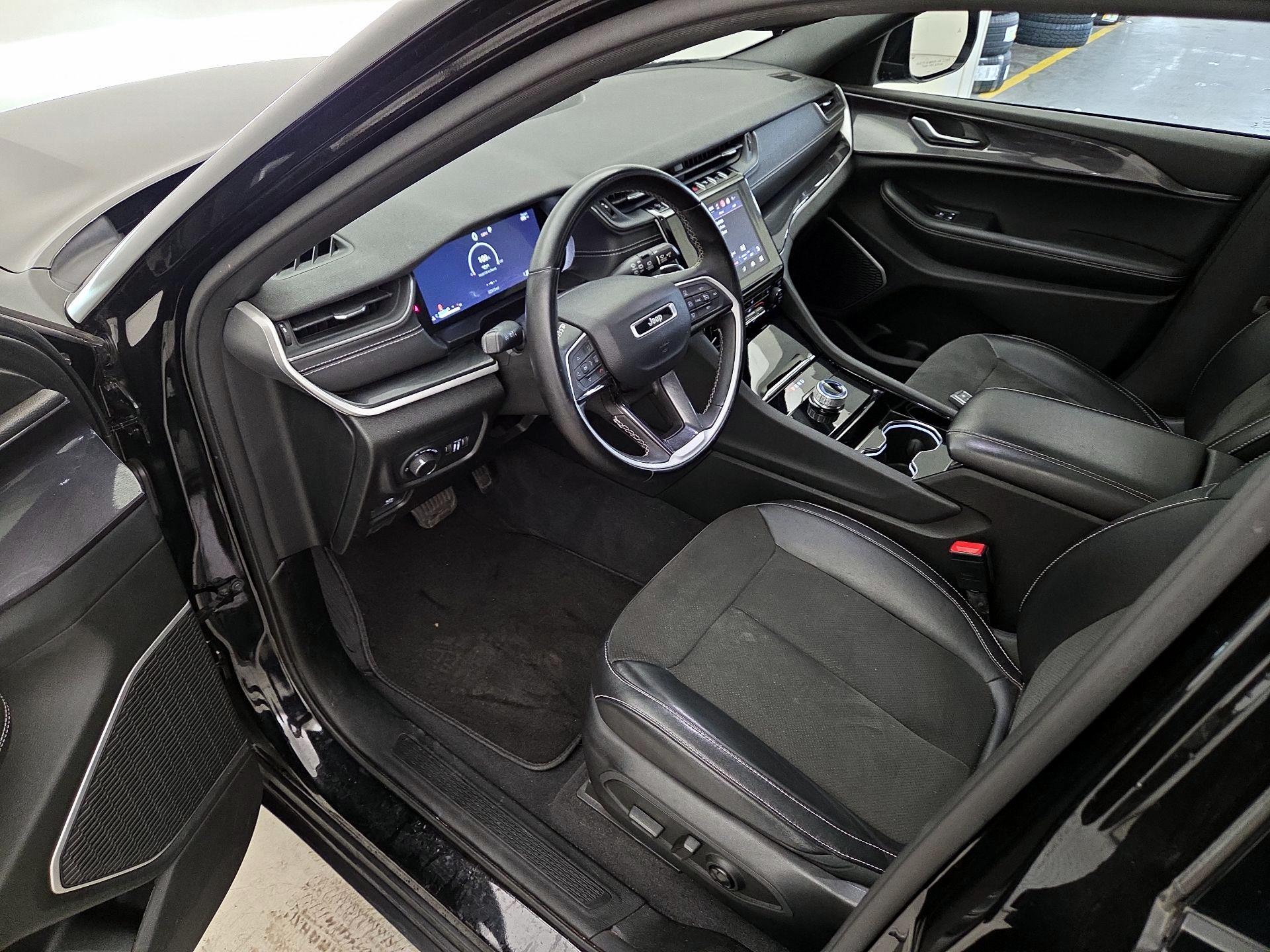 Thumbnail: 2021 Jeep Grand Cherokee L - 11