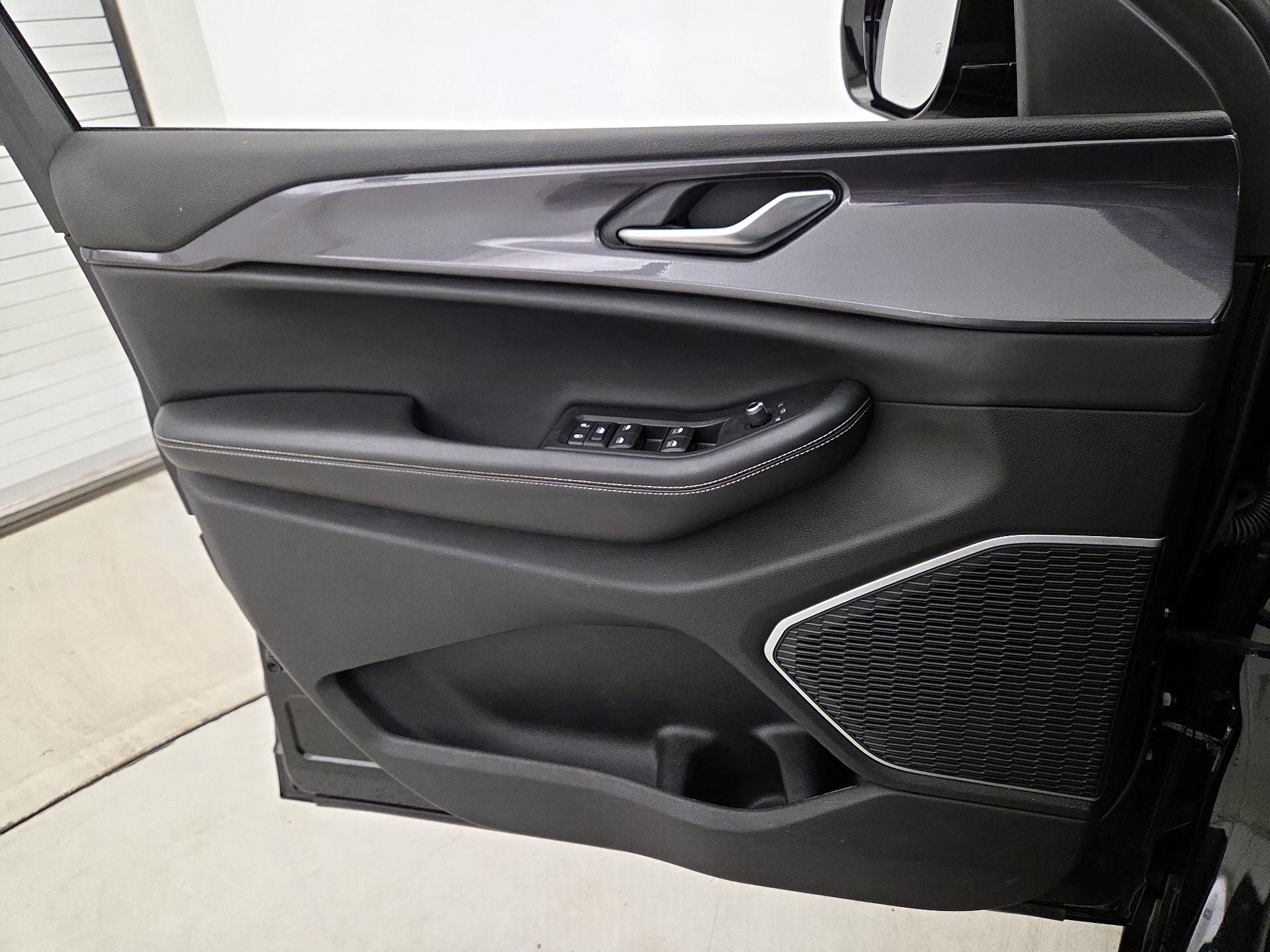 Thumbnail: 2021 Jeep Grand Cherokee L - 12