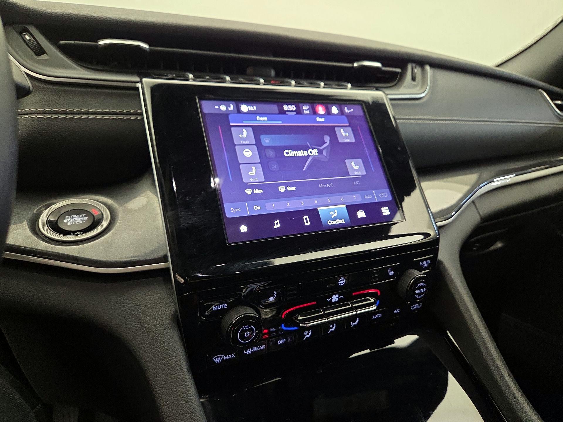 Thumbnail: 2021 Jeep Grand Cherokee L - 16