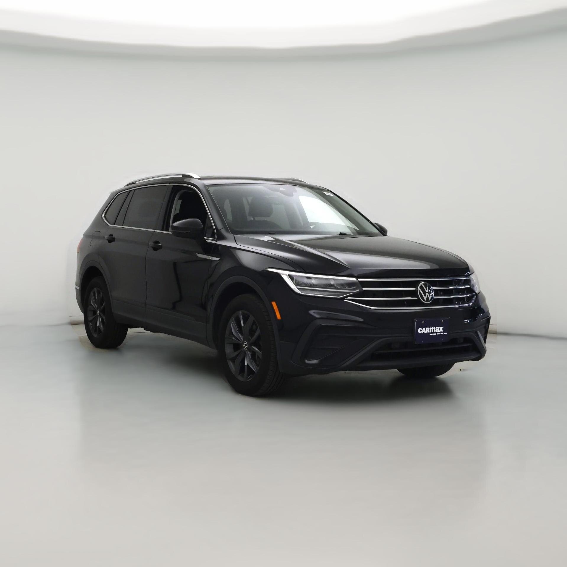 Thumbnail: 2022 Volkswagen Tiguan - 1