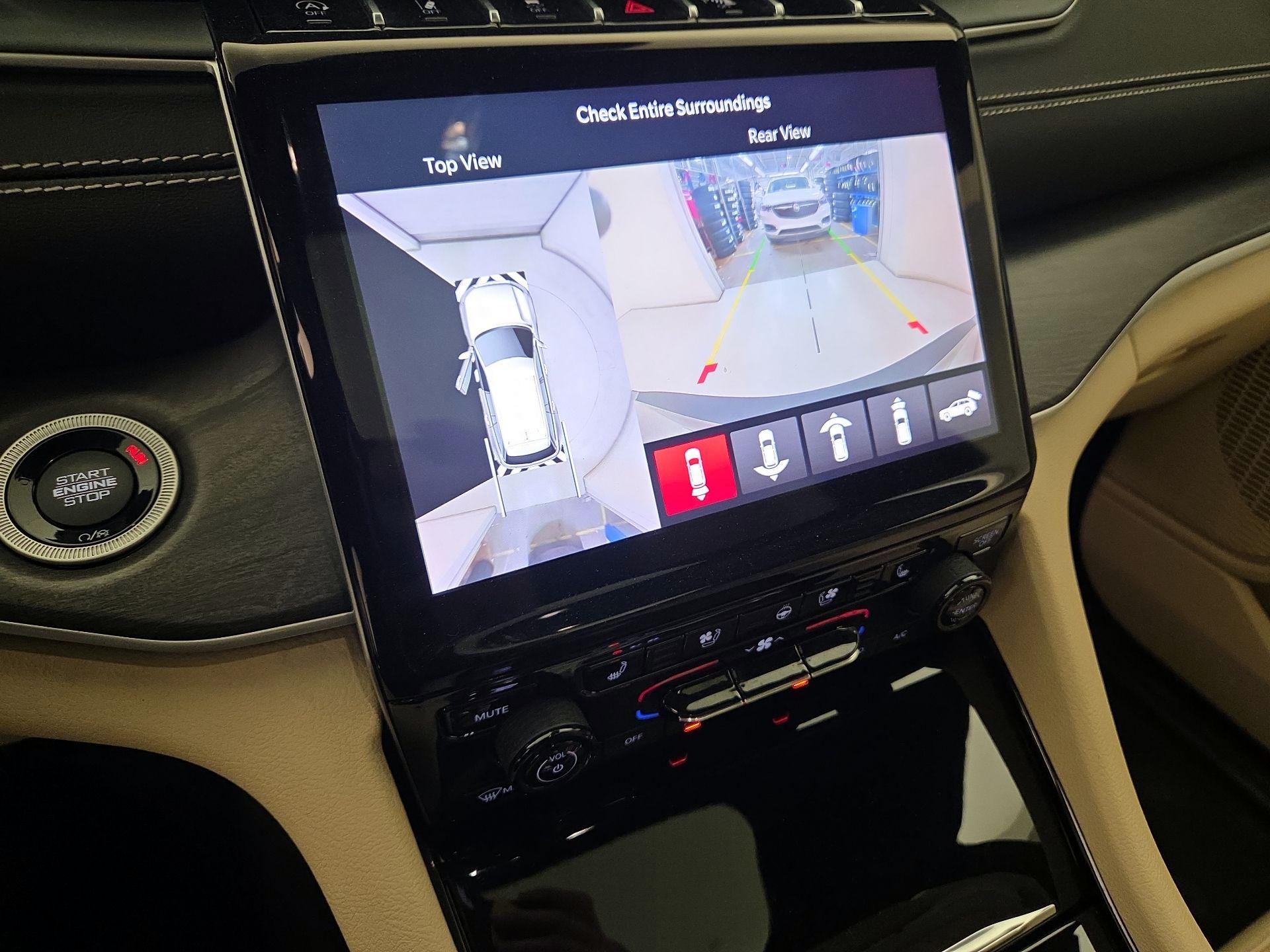 Thumbnail: 2023 Jeep Grand Cherokee L - 14