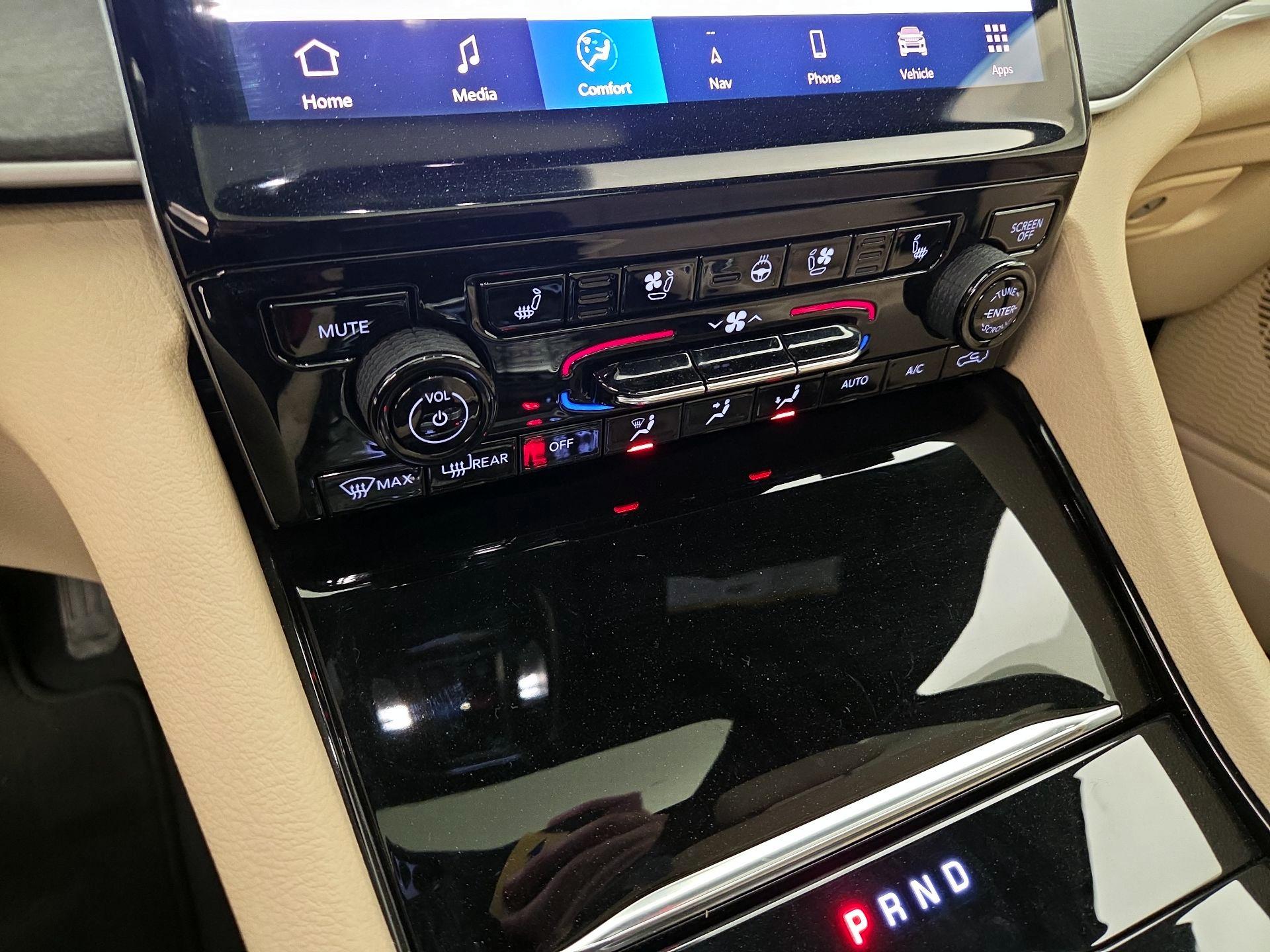 Thumbnail: 2023 Jeep Grand Cherokee L - 16