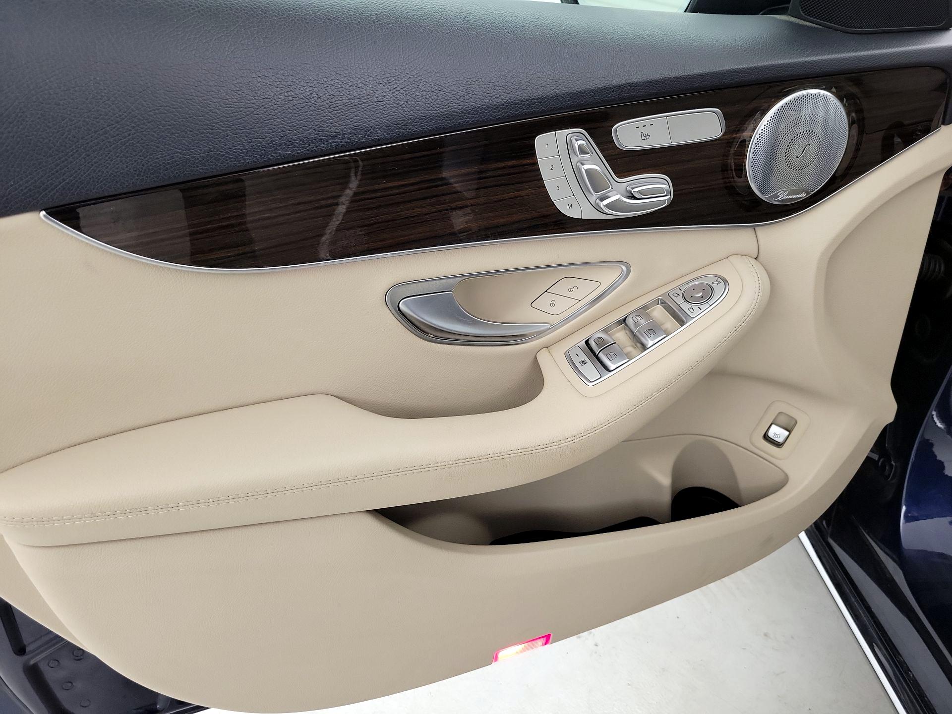 Thumbnail: 2017 Mercedes-Benz C-Class - 12