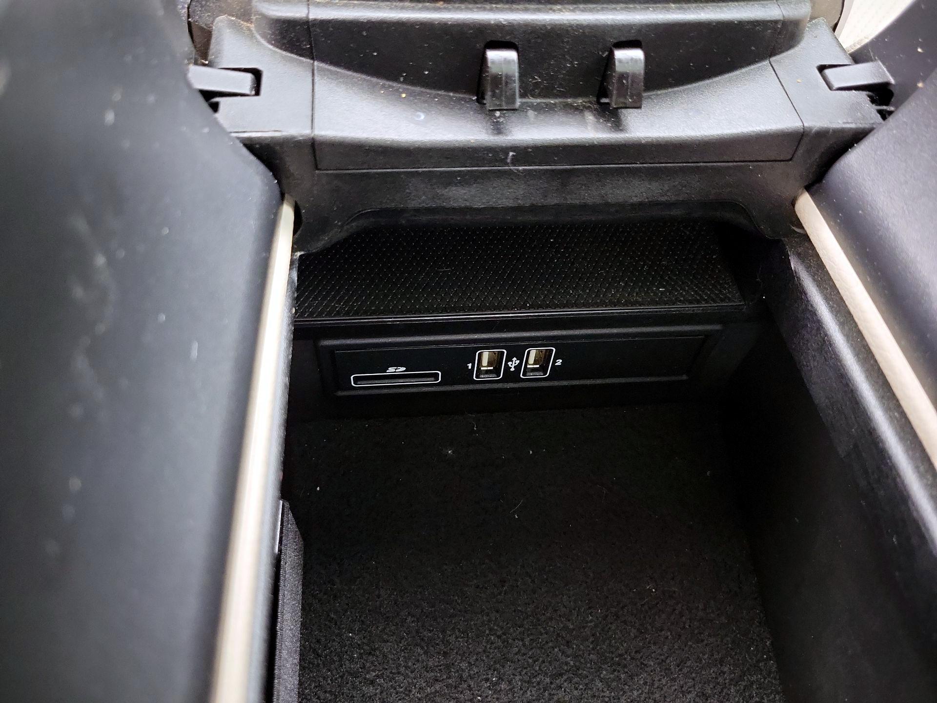 Thumbnail: 2017 Mercedes-Benz C-Class - 19