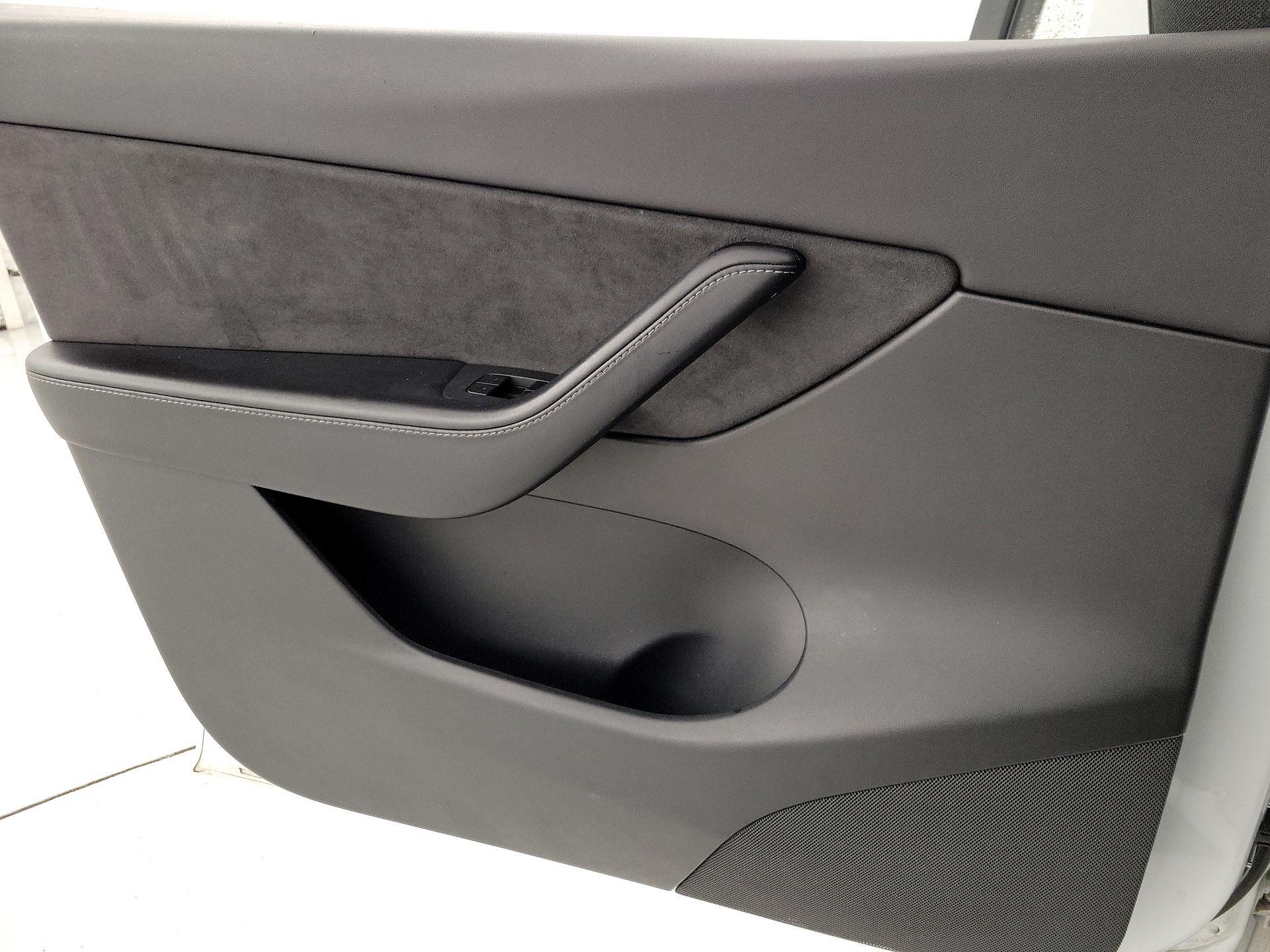 Thumbnail: 2021 Tesla Model Y - 12