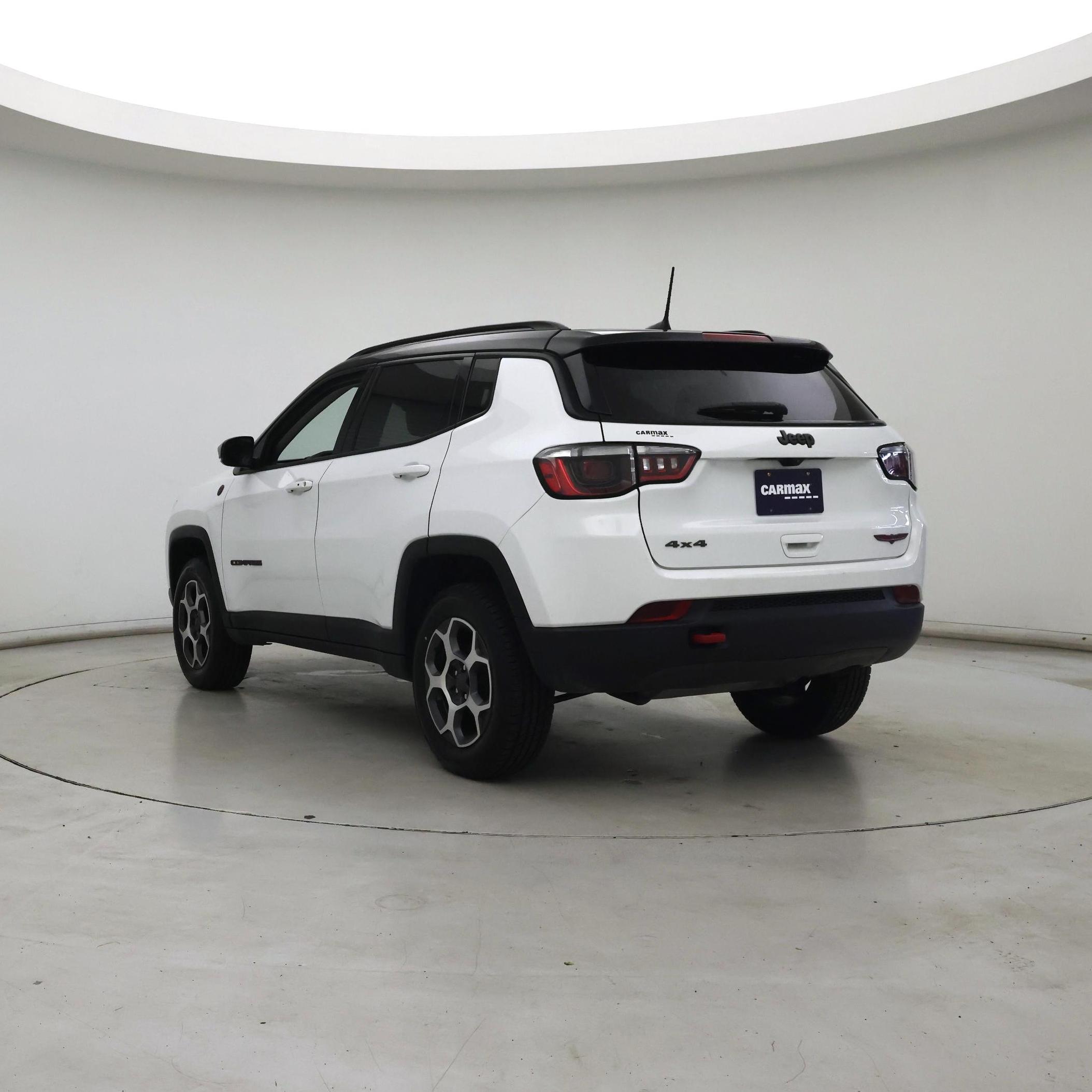 Thumbnail: 2022 Jeep Compass - 2