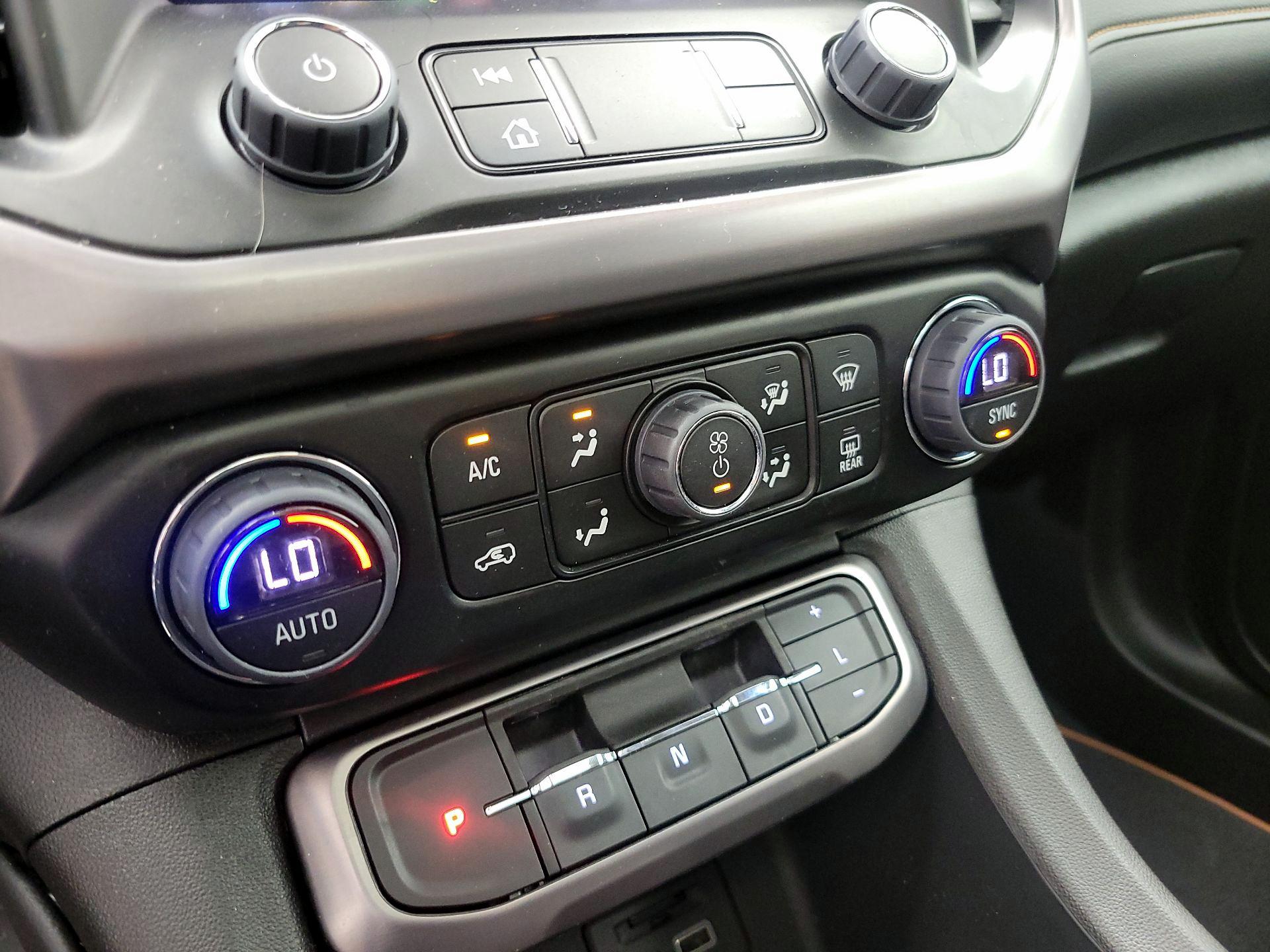 Thumbnail: 2023 GMC Acadia - 15