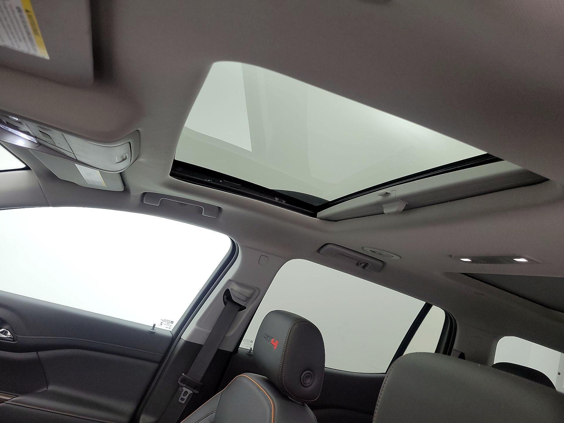 Thumbnail: 2023 GMC Acadia - 17