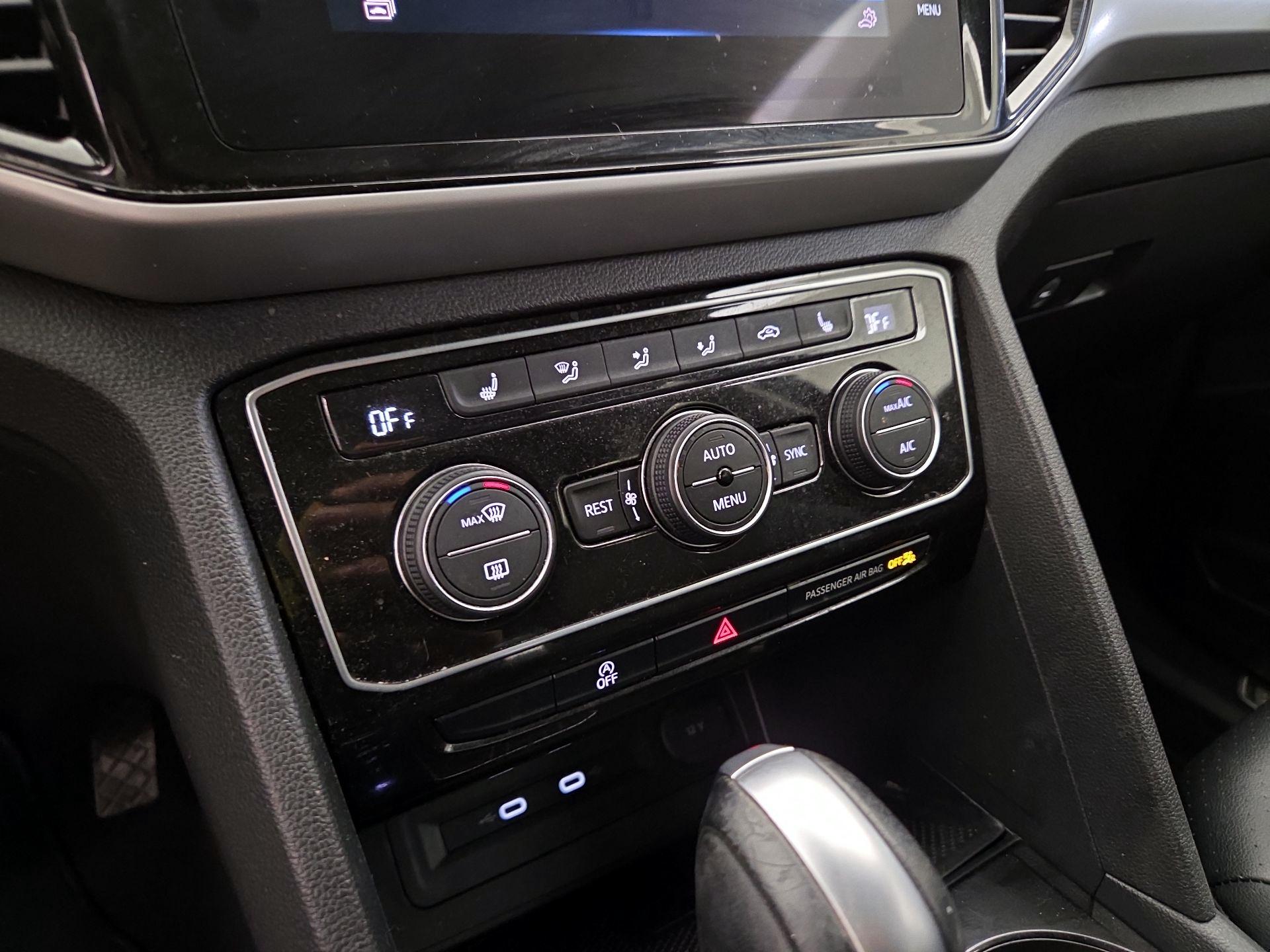 Thumbnail: 2023 Volkswagen Atlas - 16