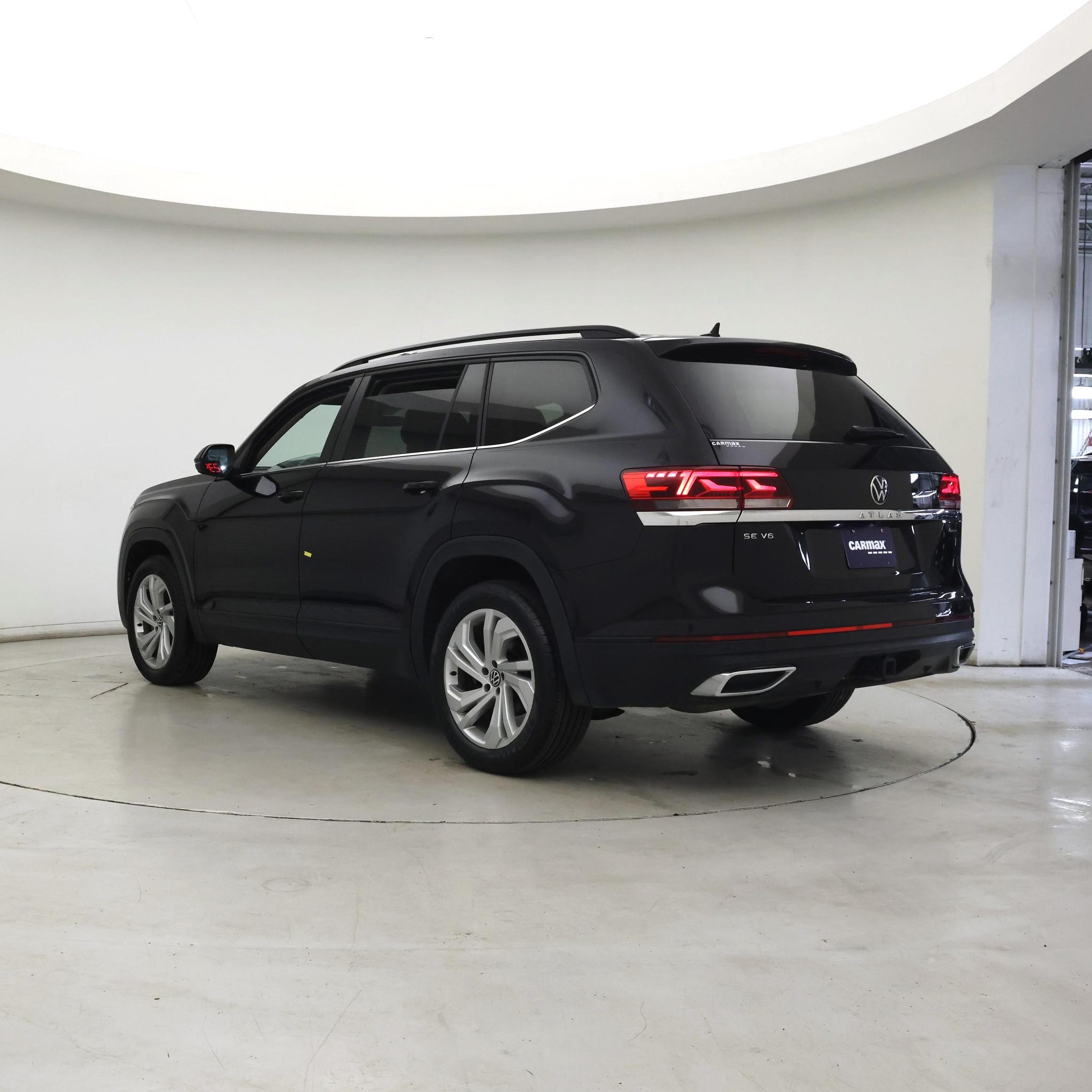 Thumbnail: 2023 Volkswagen Atlas - 2