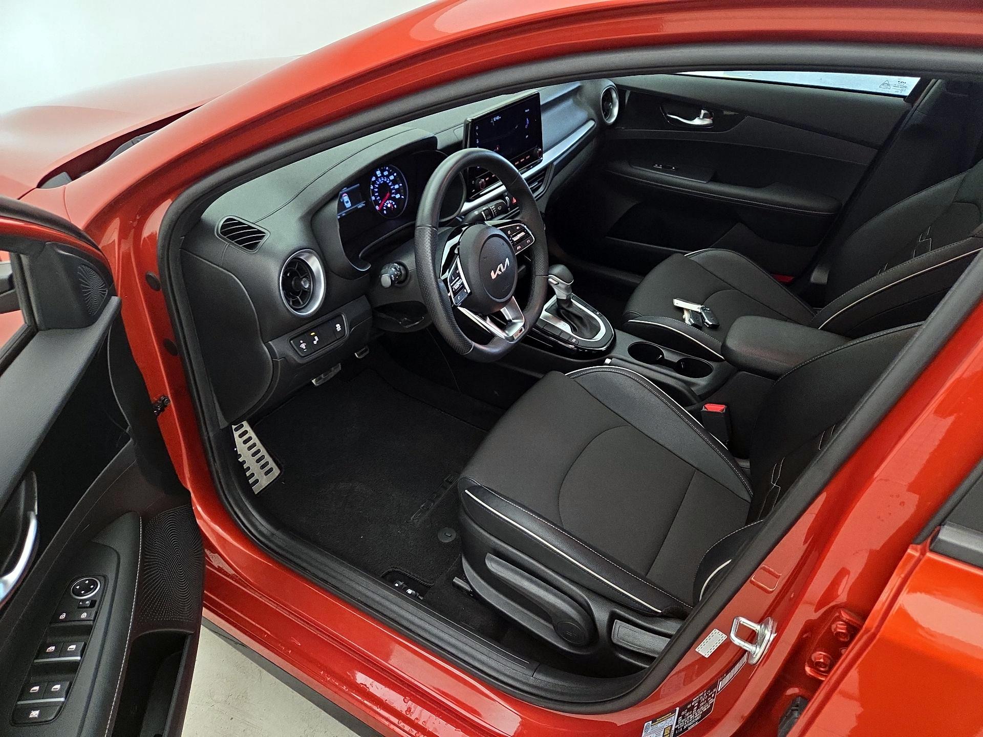 Thumbnail: 2023 Kia Forte - 11