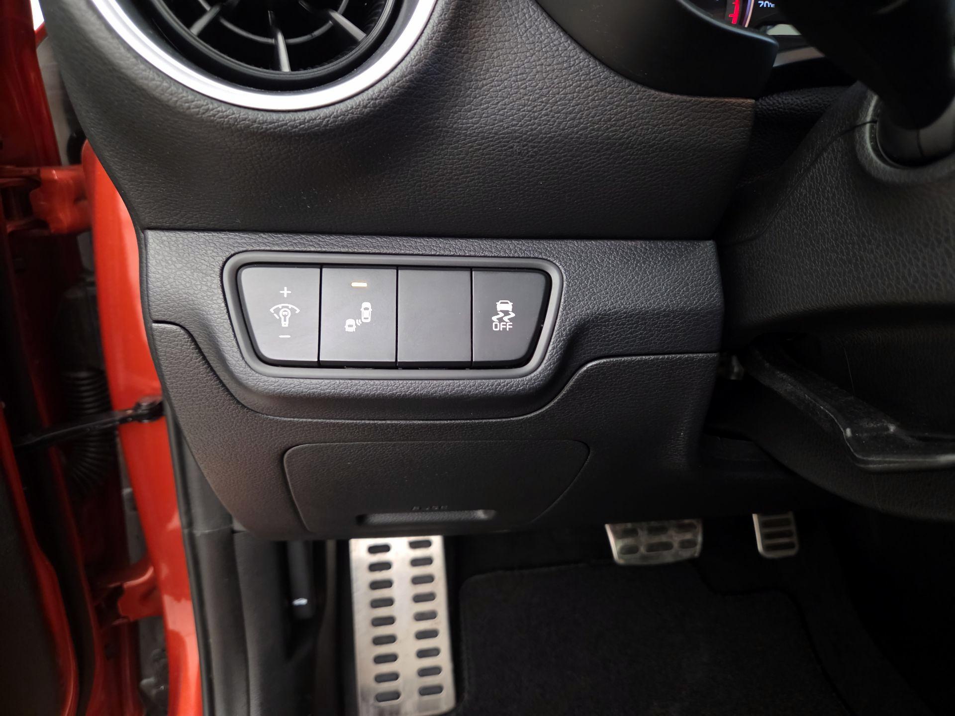 Thumbnail: 2023 Kia Forte - 13