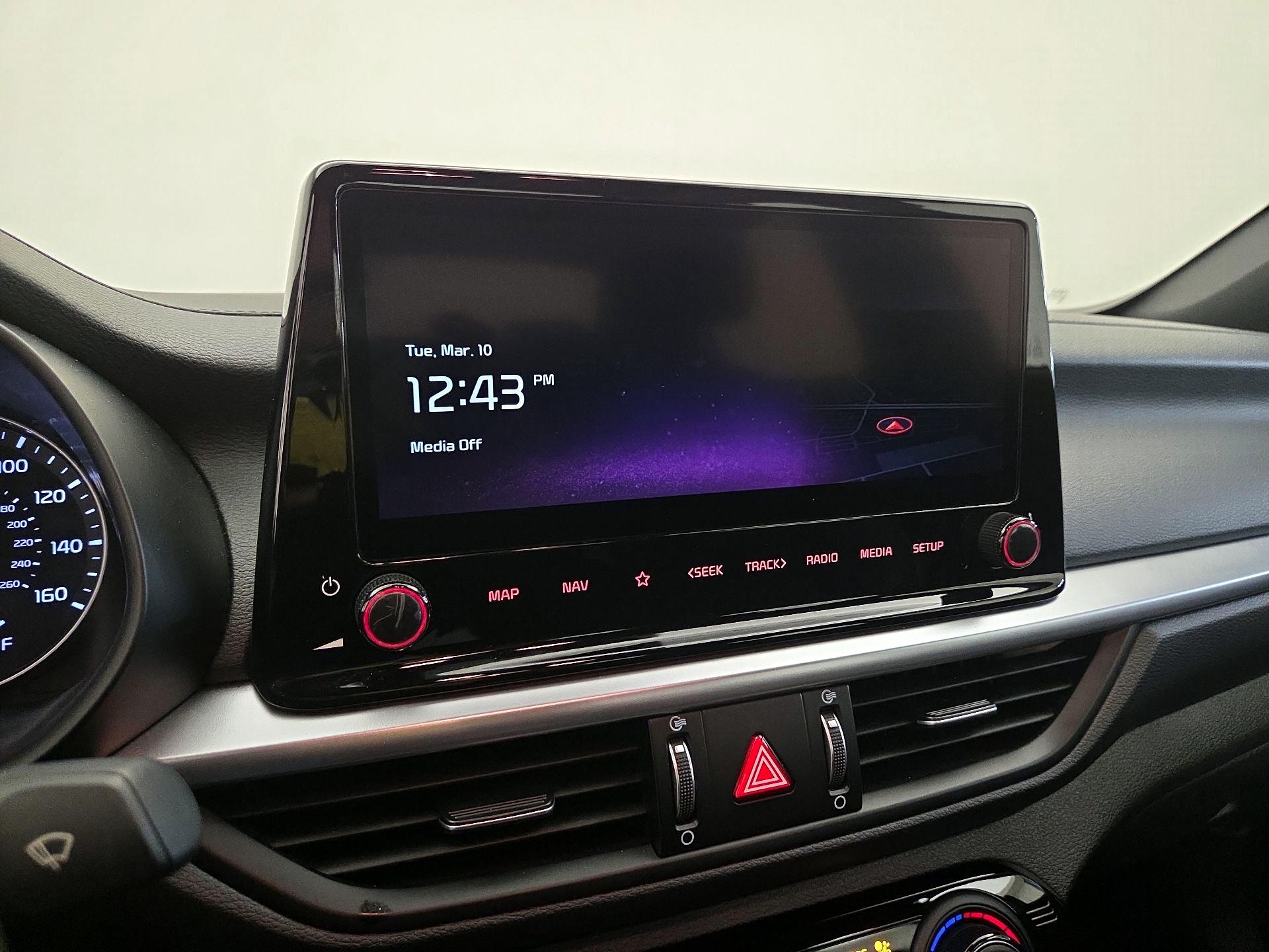 Thumbnail: 2023 Kia Forte - 16