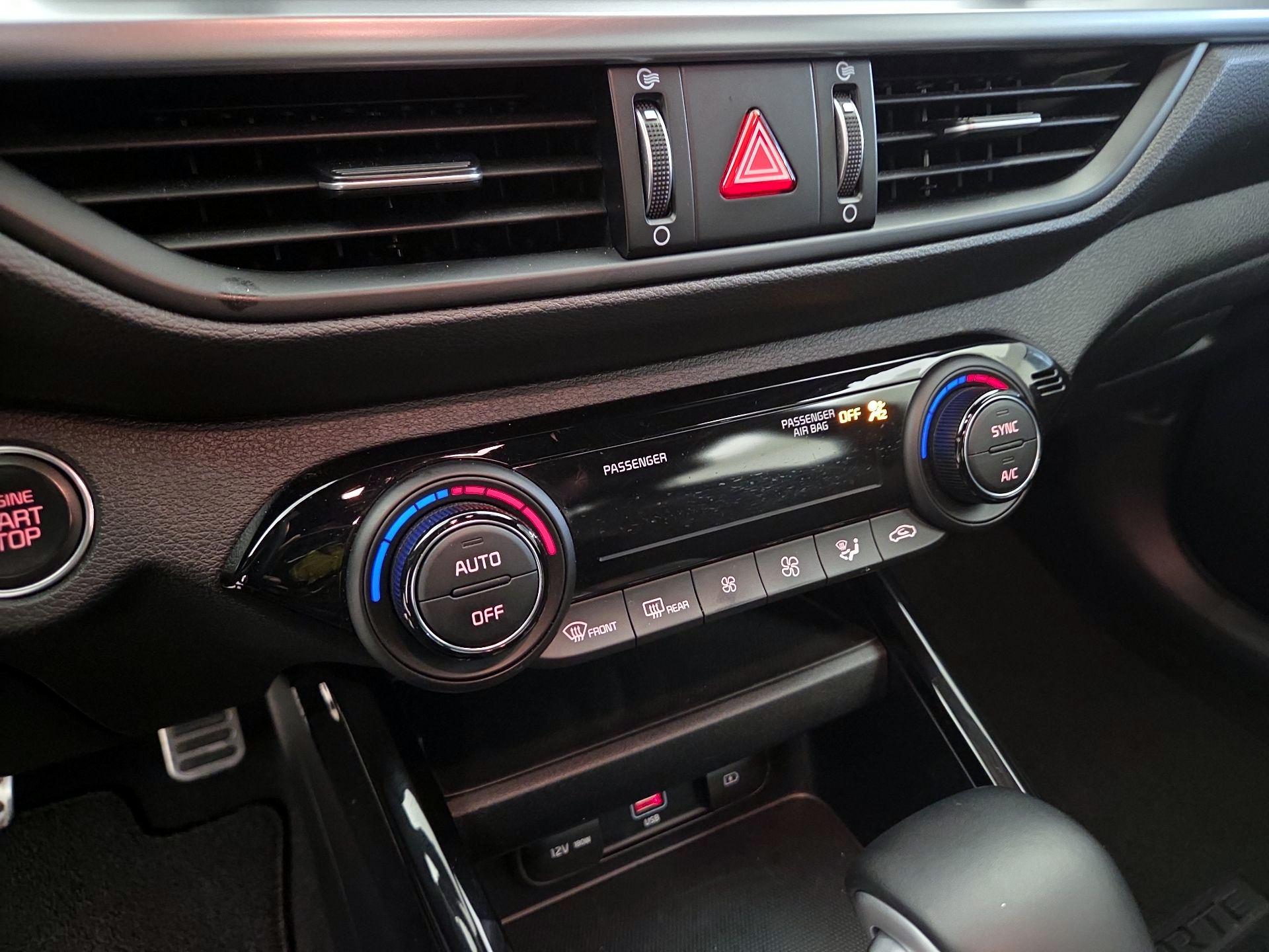 Thumbnail: 2023 Kia Forte - 17