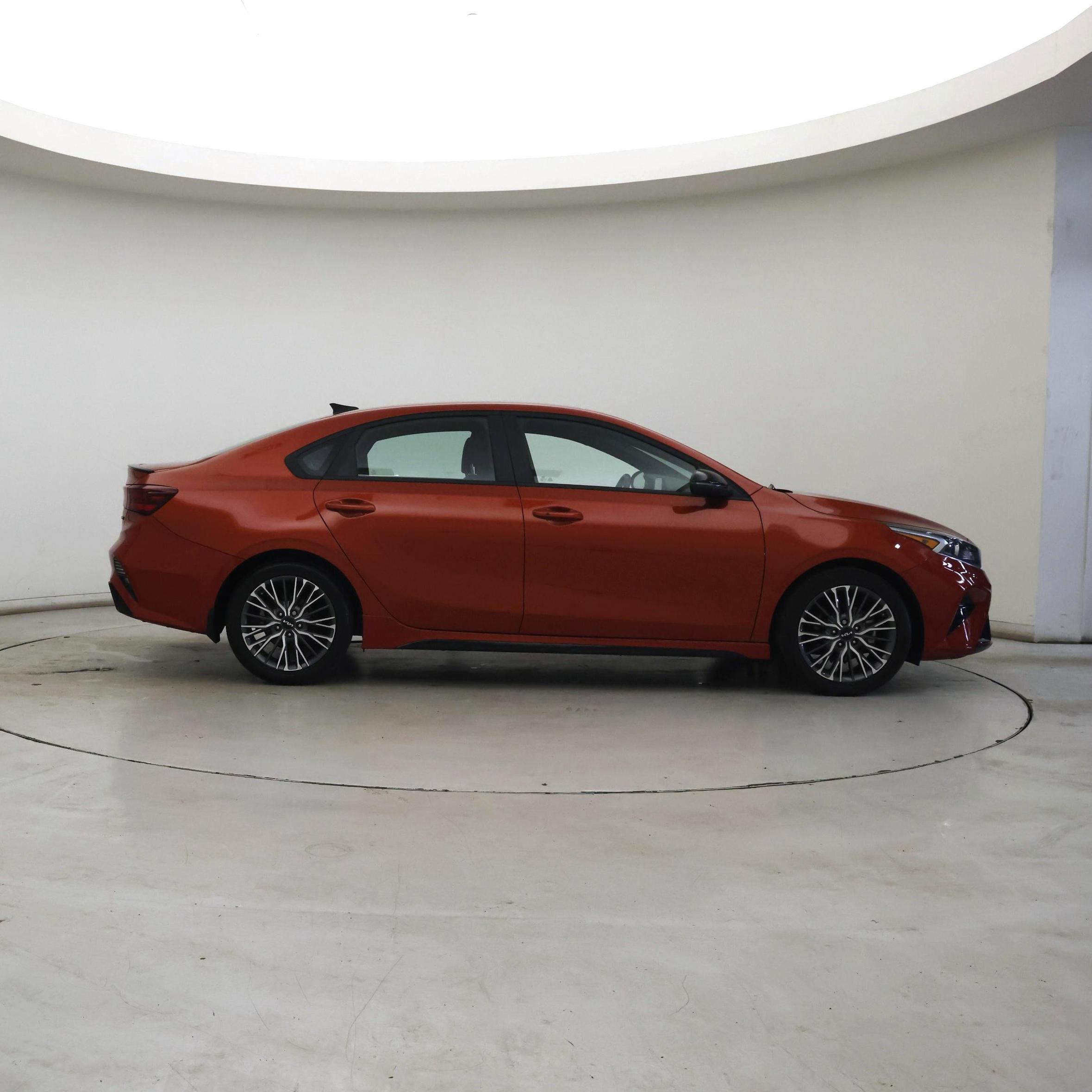 Thumbnail: 2023 Kia Forte - 7