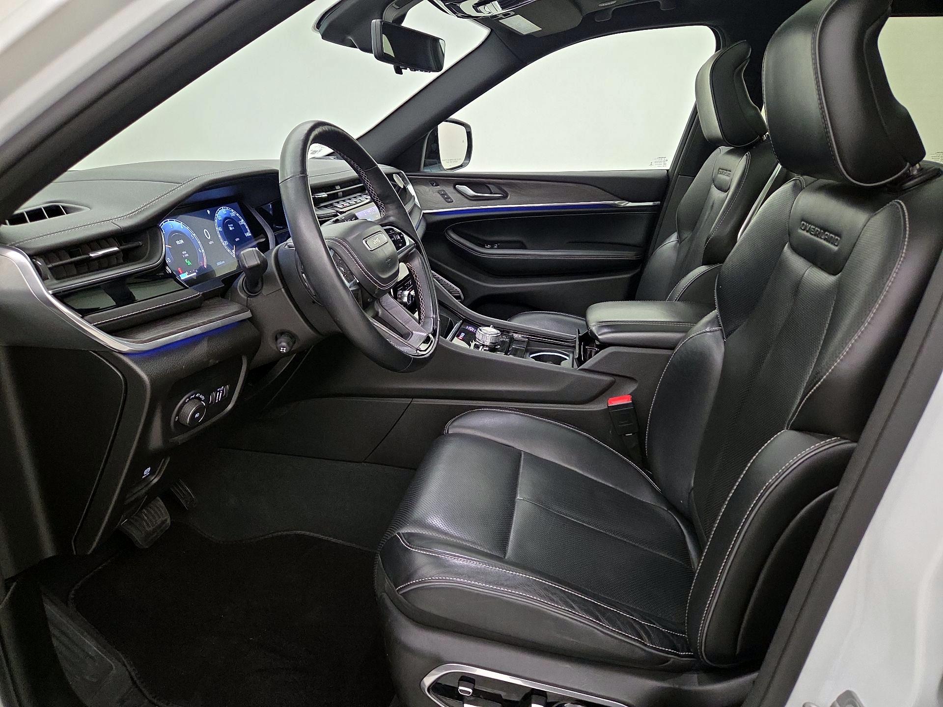 Thumbnail: 2022 Jeep Grand Cherokee - 11