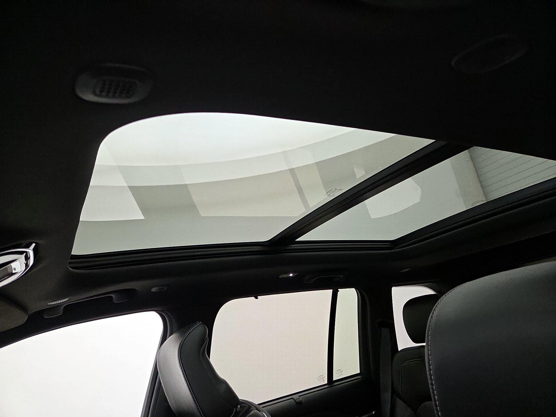 Thumbnail: 2022 Jeep Grand Cherokee - 19