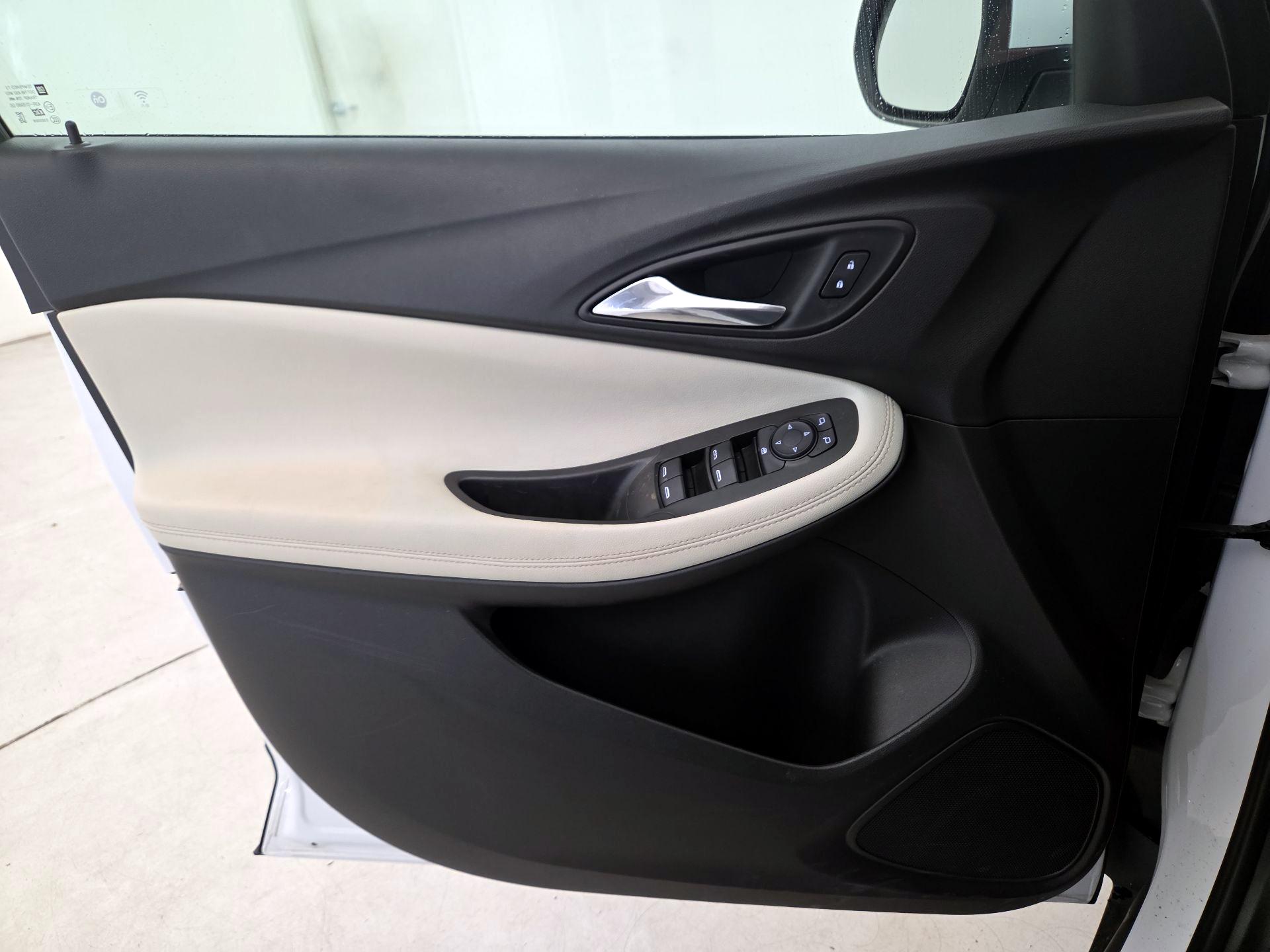 Thumbnail: 2020 Buick Encore GX - 12