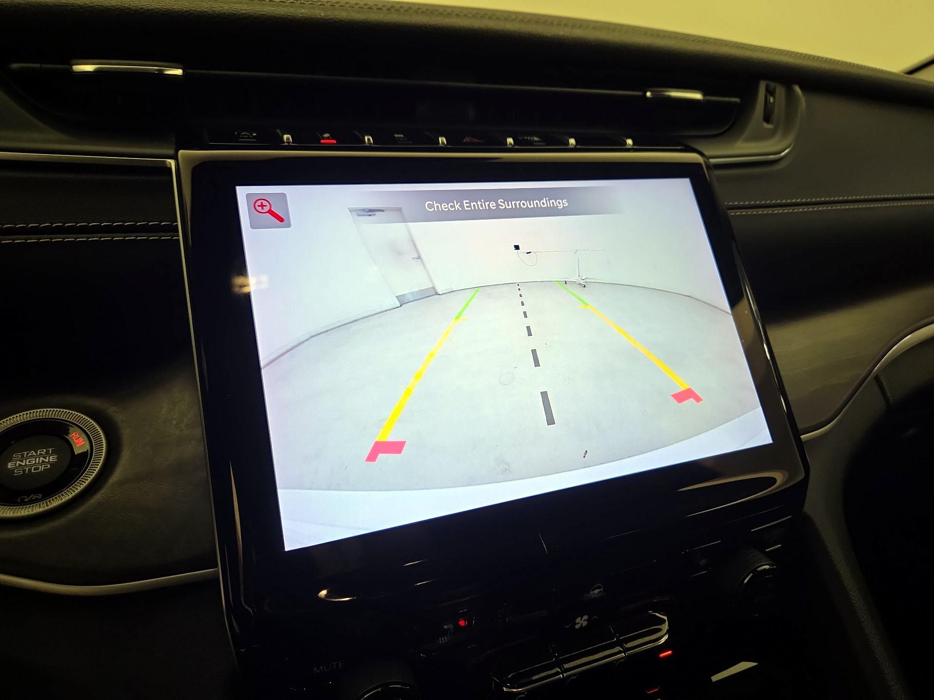 Thumbnail: 2023 Jeep Grand Cherokee - 15