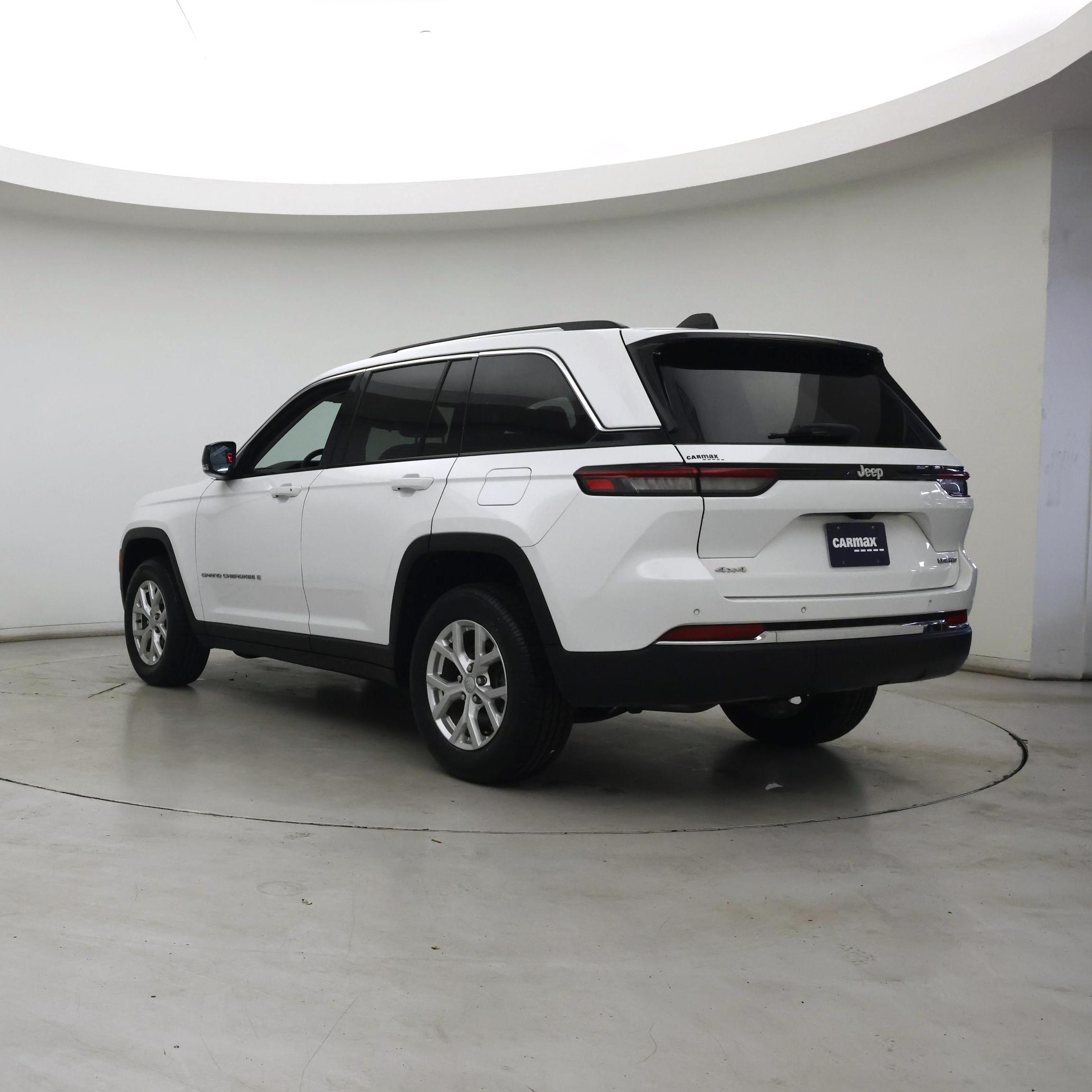 Thumbnail: 2023 Jeep Grand Cherokee - 2