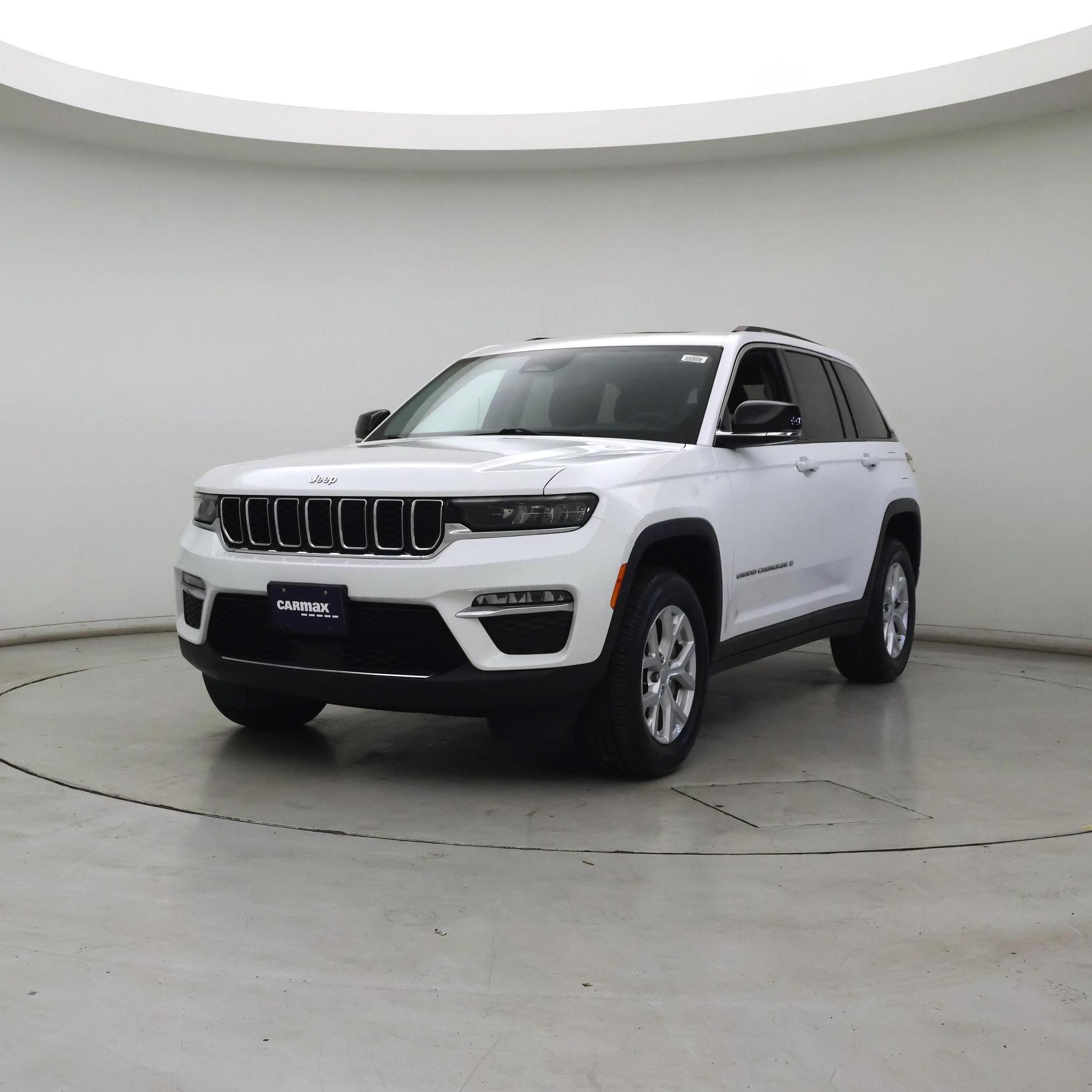 Thumbnail: 2023 Jeep Grand Cherokee - 4