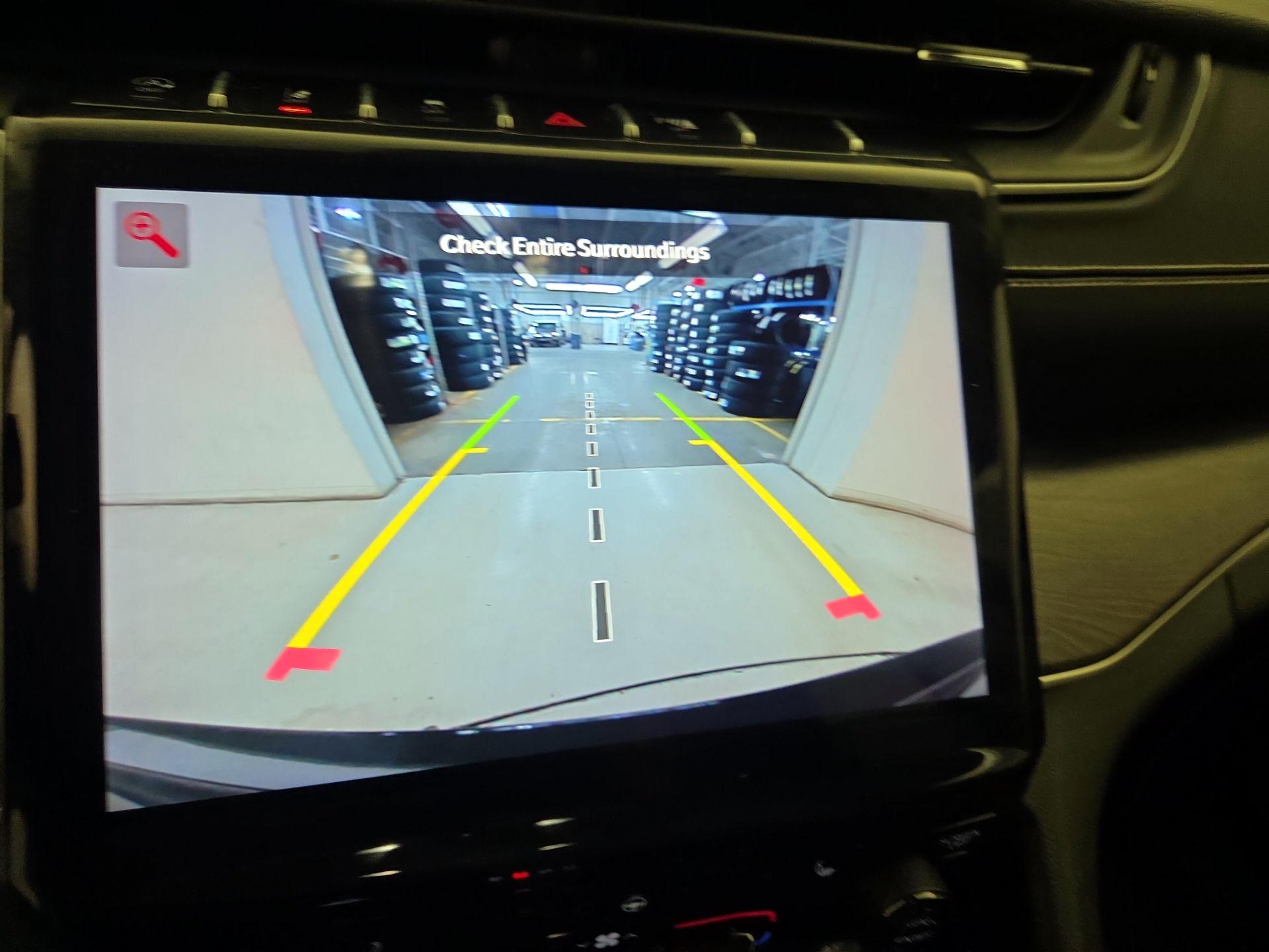 Thumbnail: 2023 Jeep Grand Cherokee - 14