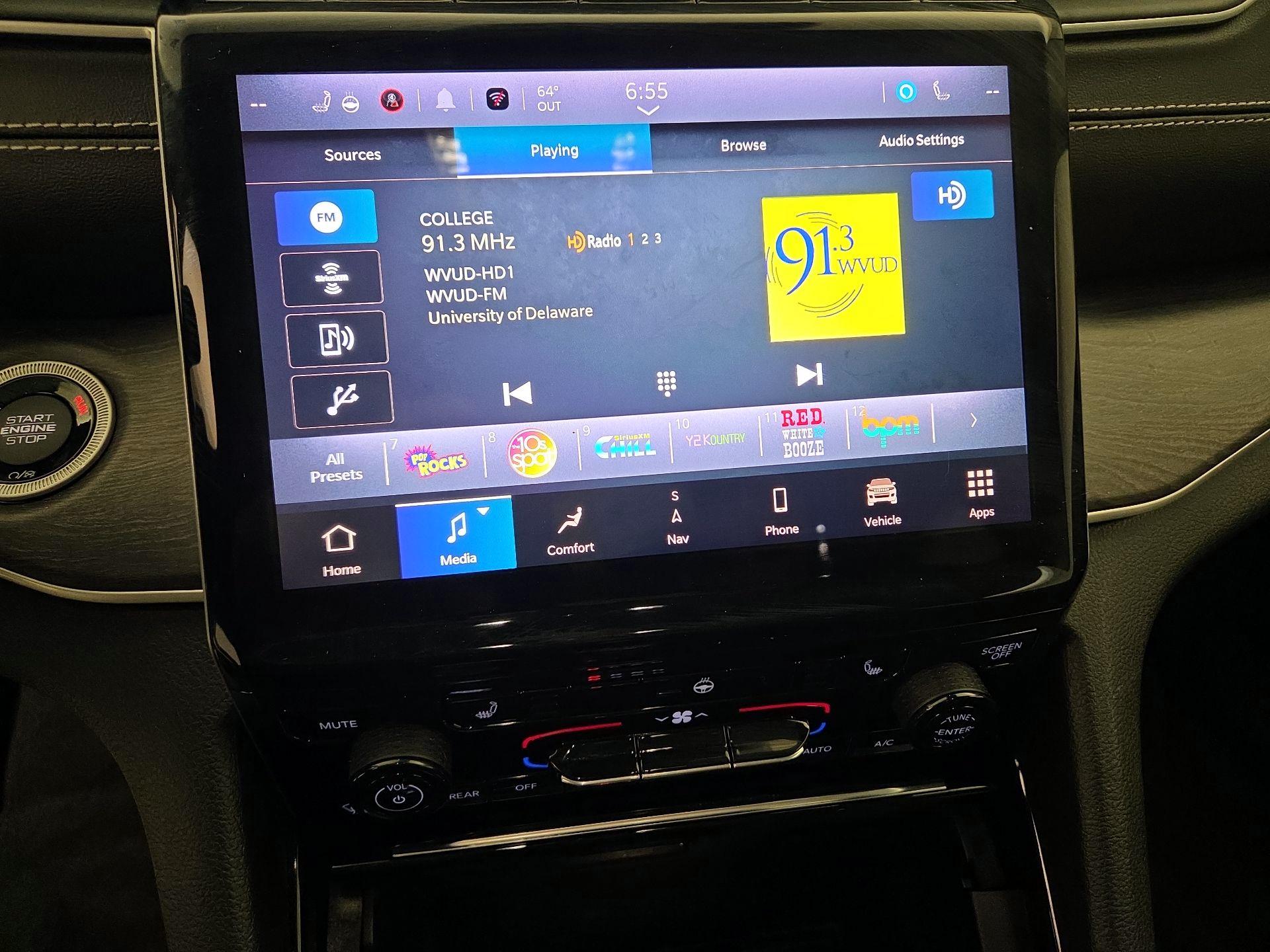 Thumbnail: 2023 Jeep Grand Cherokee - 15