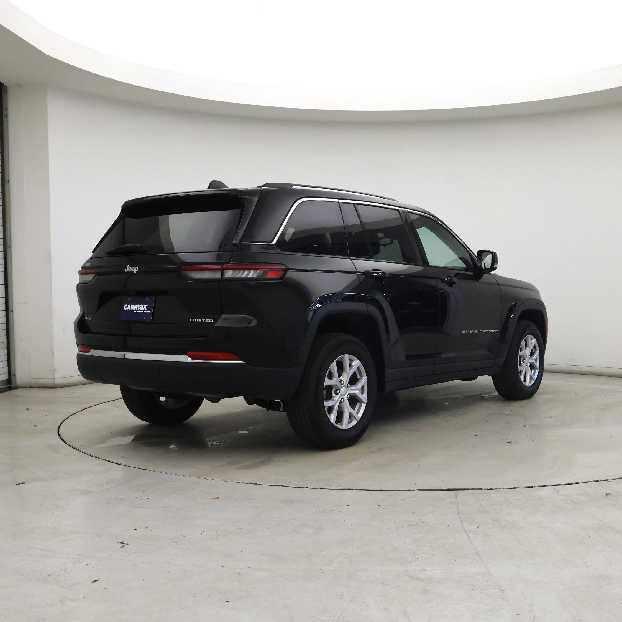 Thumbnail: 2023 Jeep Grand Cherokee - 8