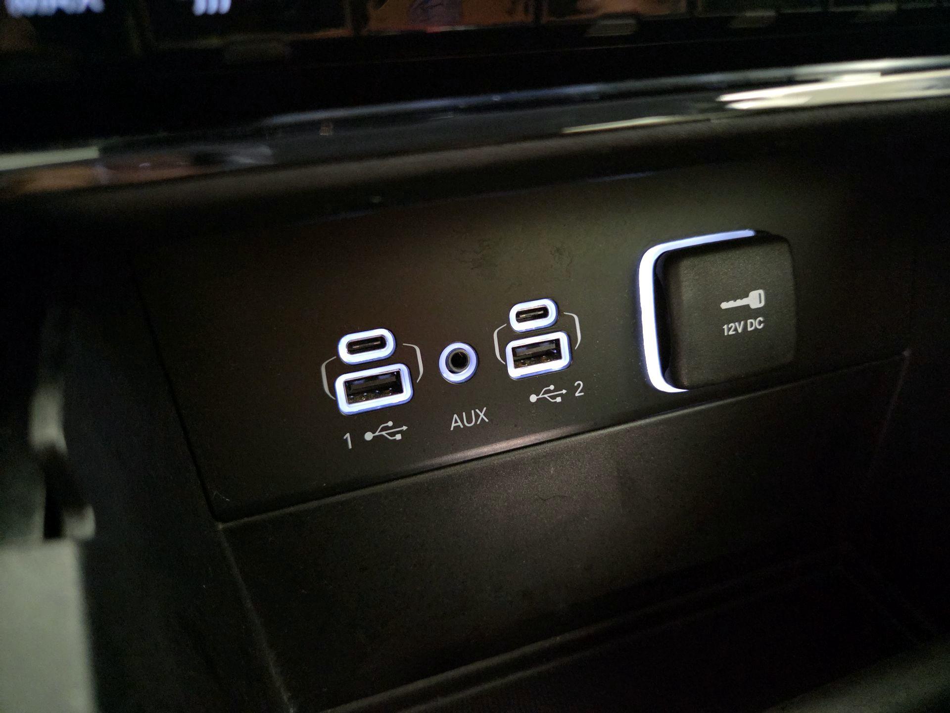 Thumbnail: 2023 Jeep Grand Cherokee - 19