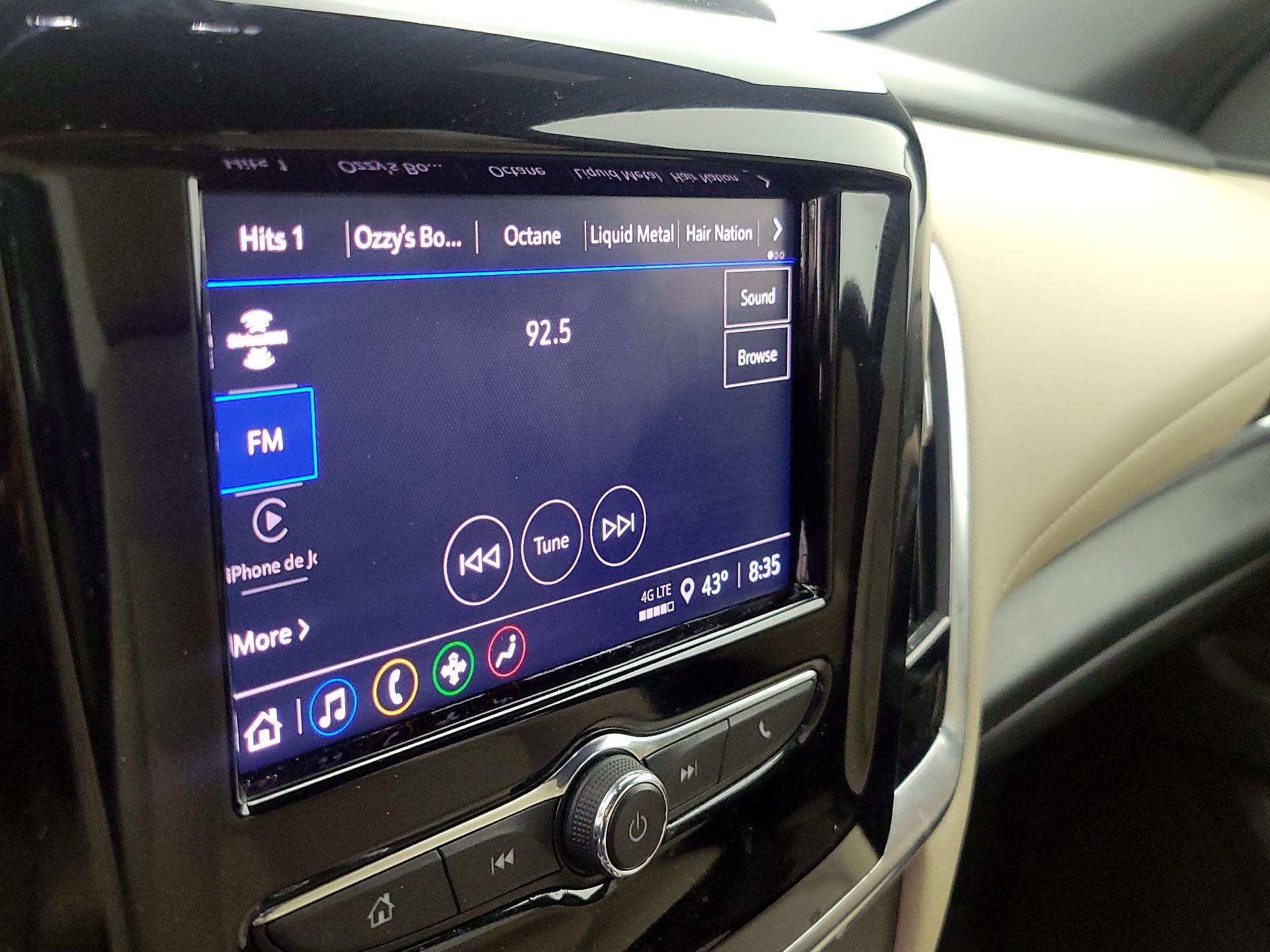 Thumbnail: 2022 Chevrolet Traverse - 15