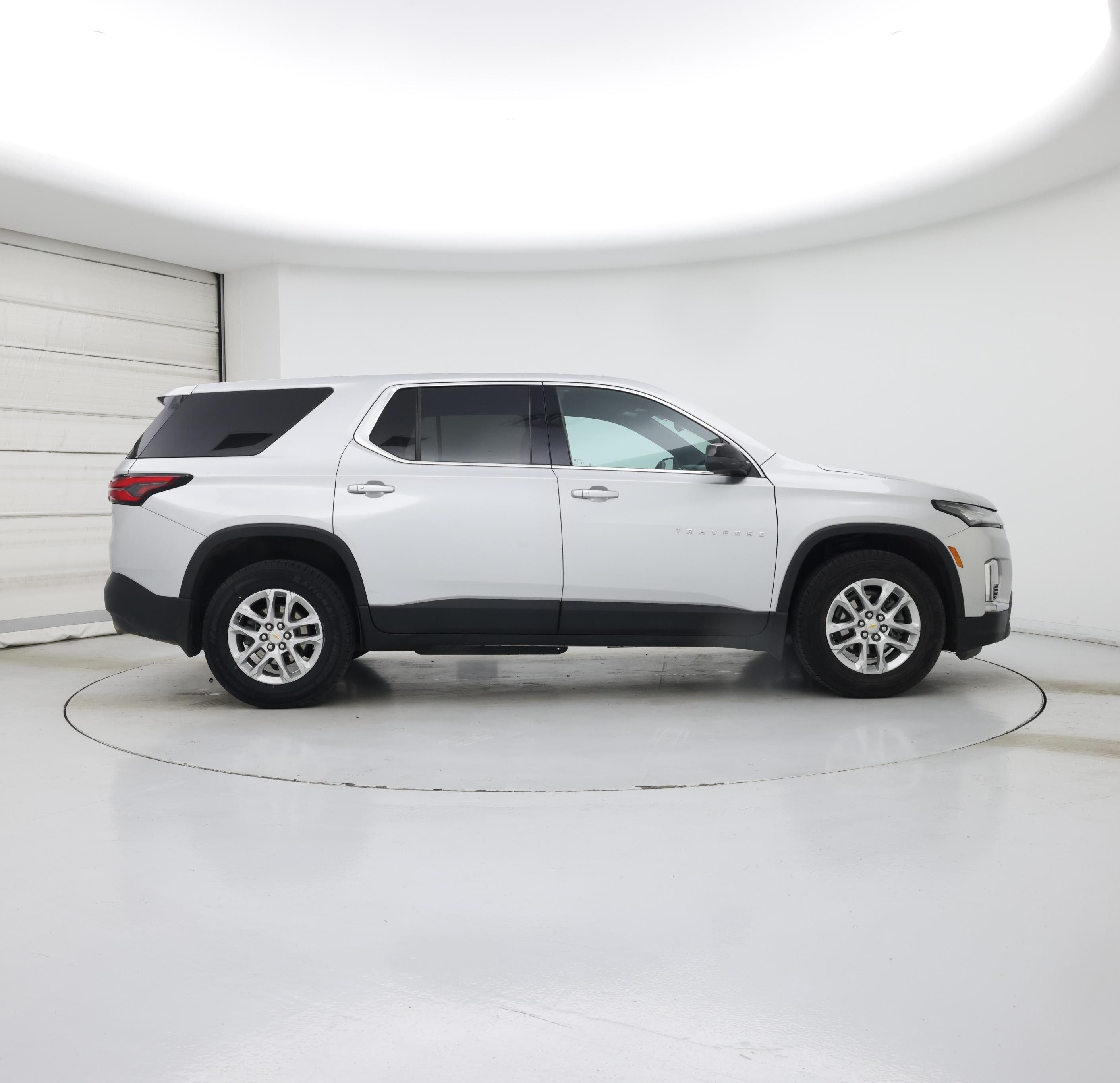 Thumbnail: 2022 Chevrolet Traverse - 7