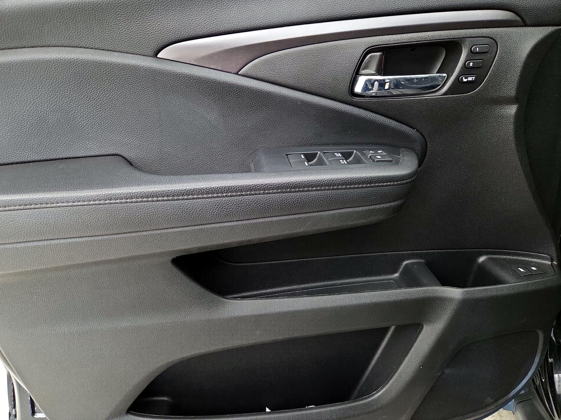 Thumbnail: 2022 Honda Pilot - 12