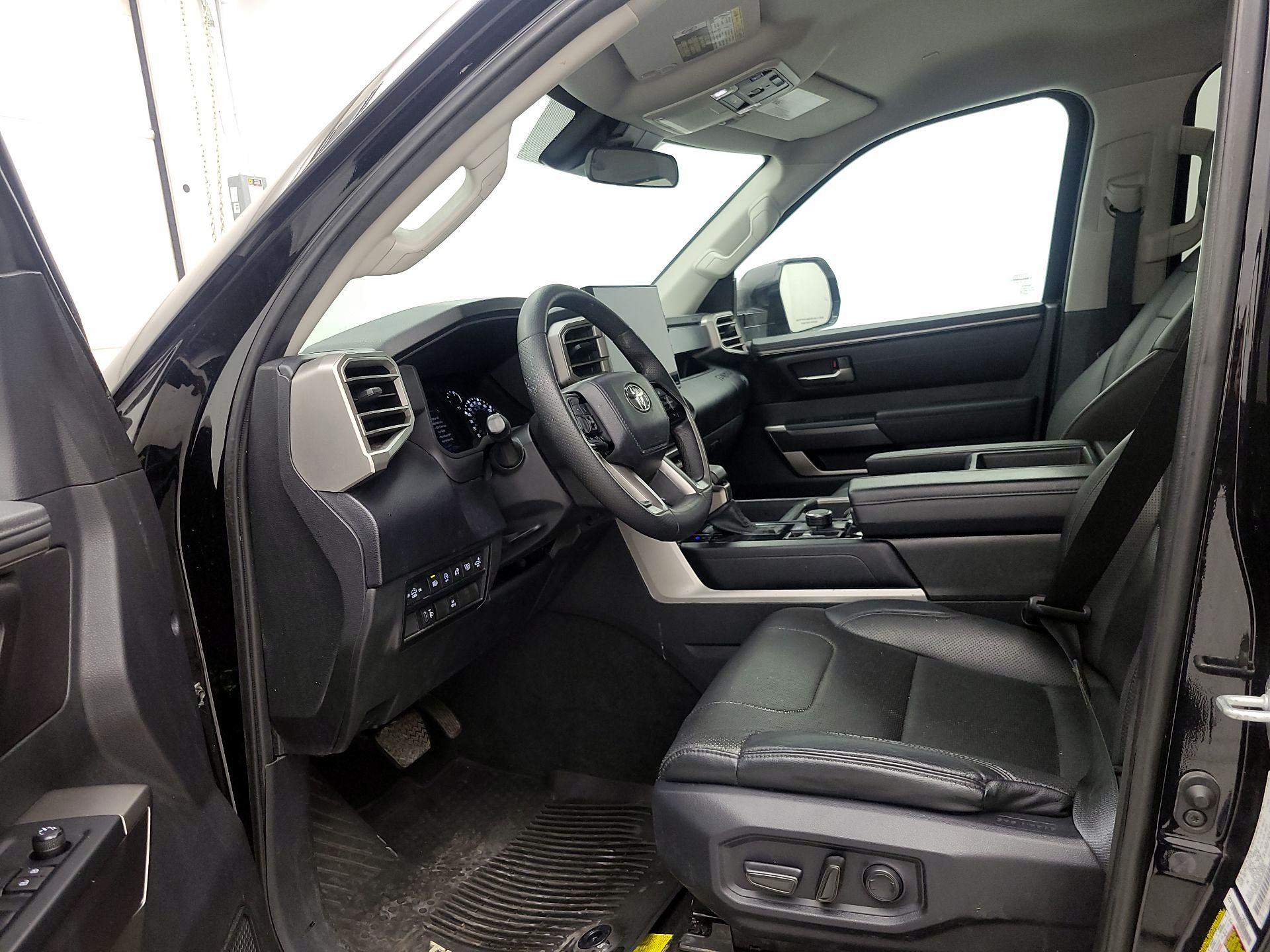 Thumbnail: 2023 Toyota Tundra - 11