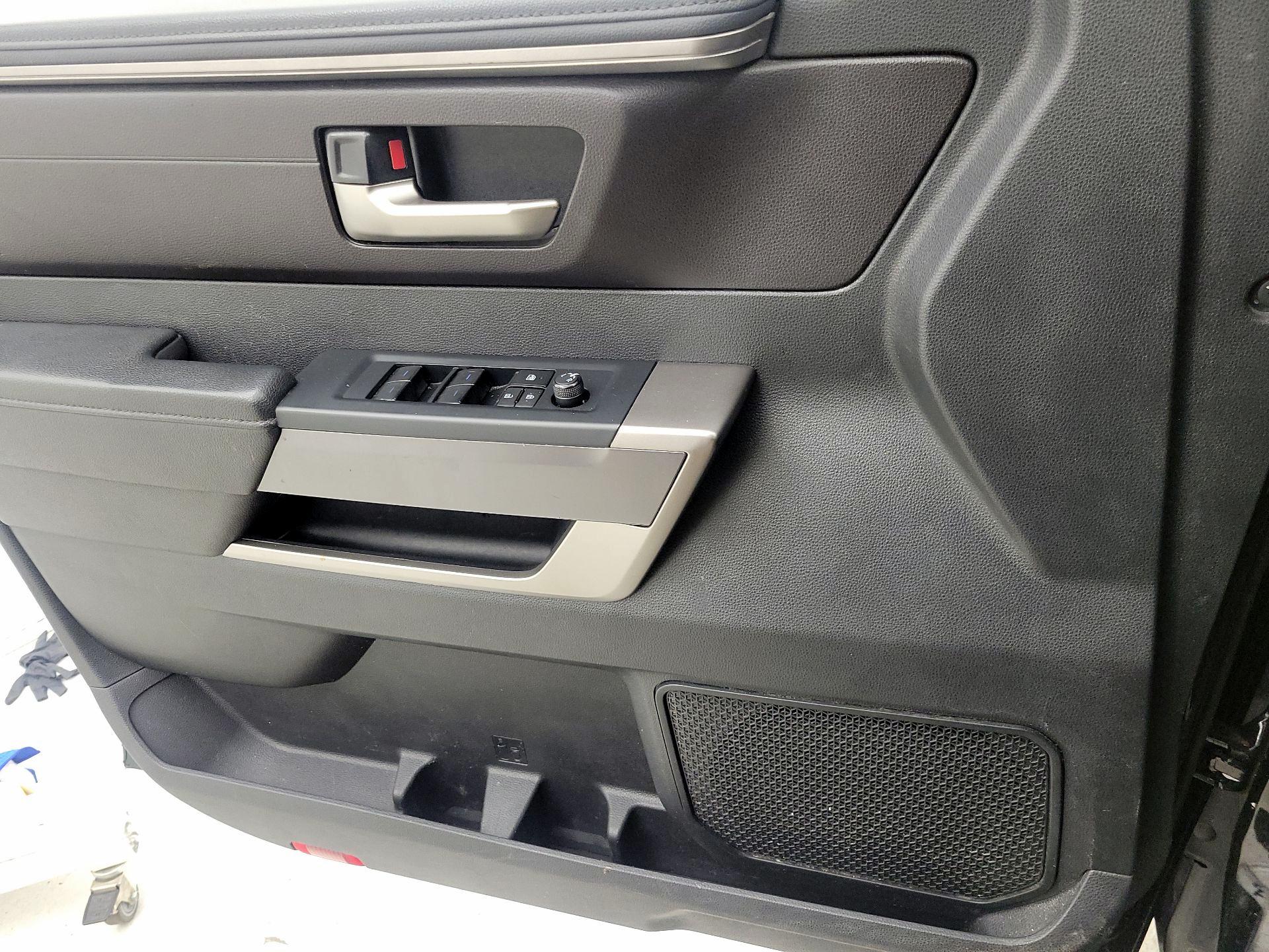 Thumbnail: 2023 Toyota Tundra - 17