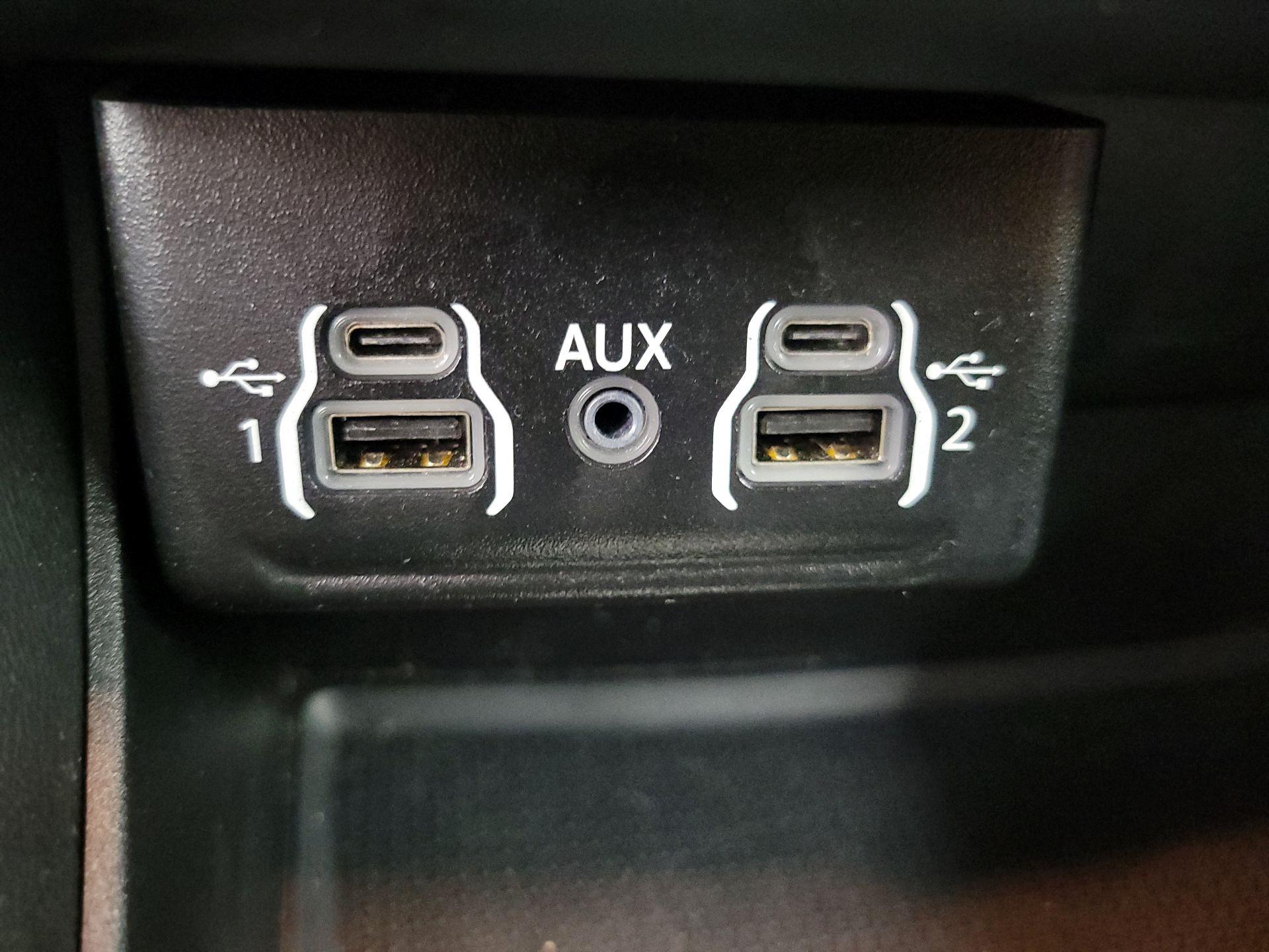 Thumbnail: 2022 Dodge Durango - 18