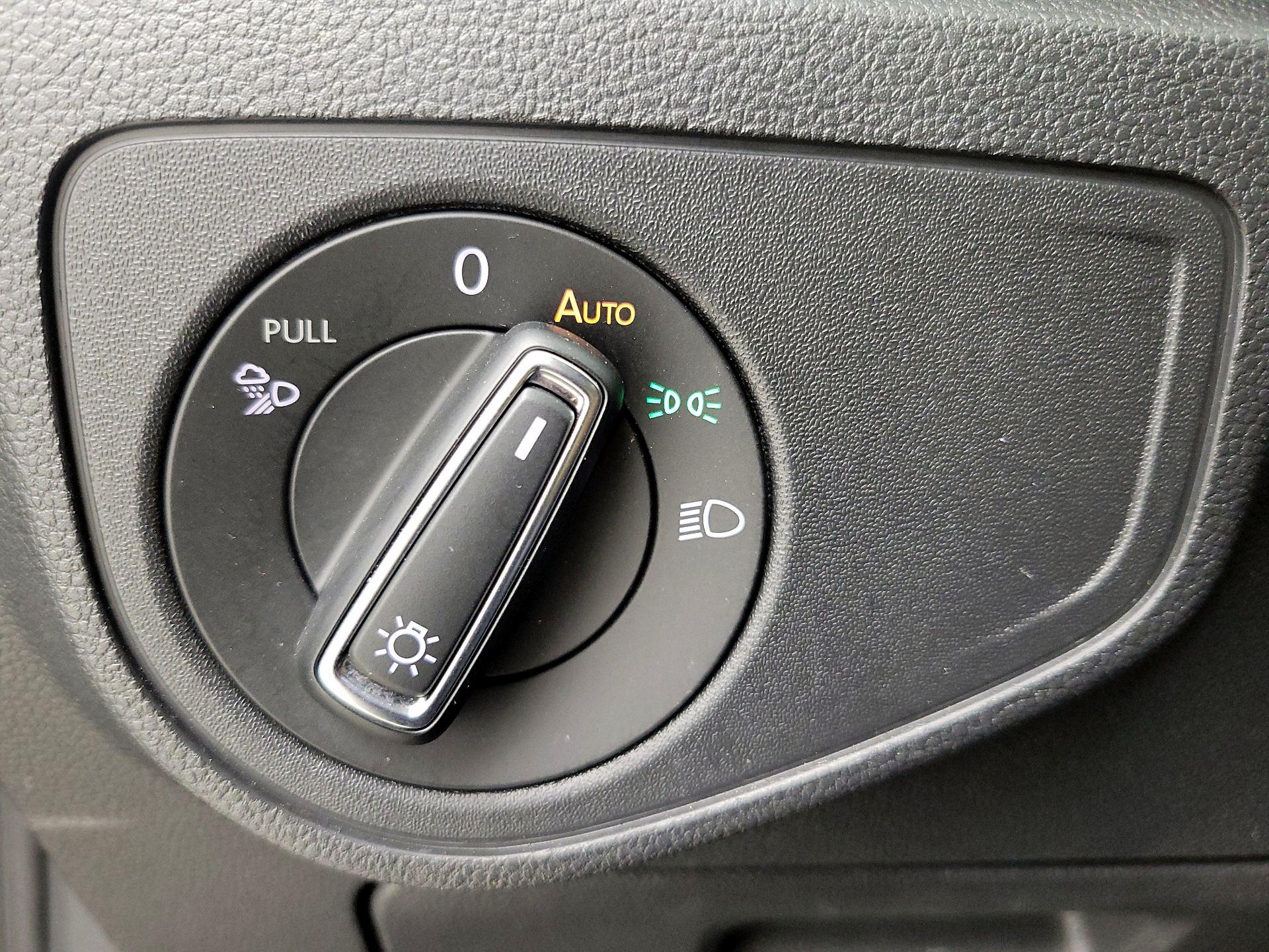 Thumbnail: 2022 Volkswagen Atlas - 13