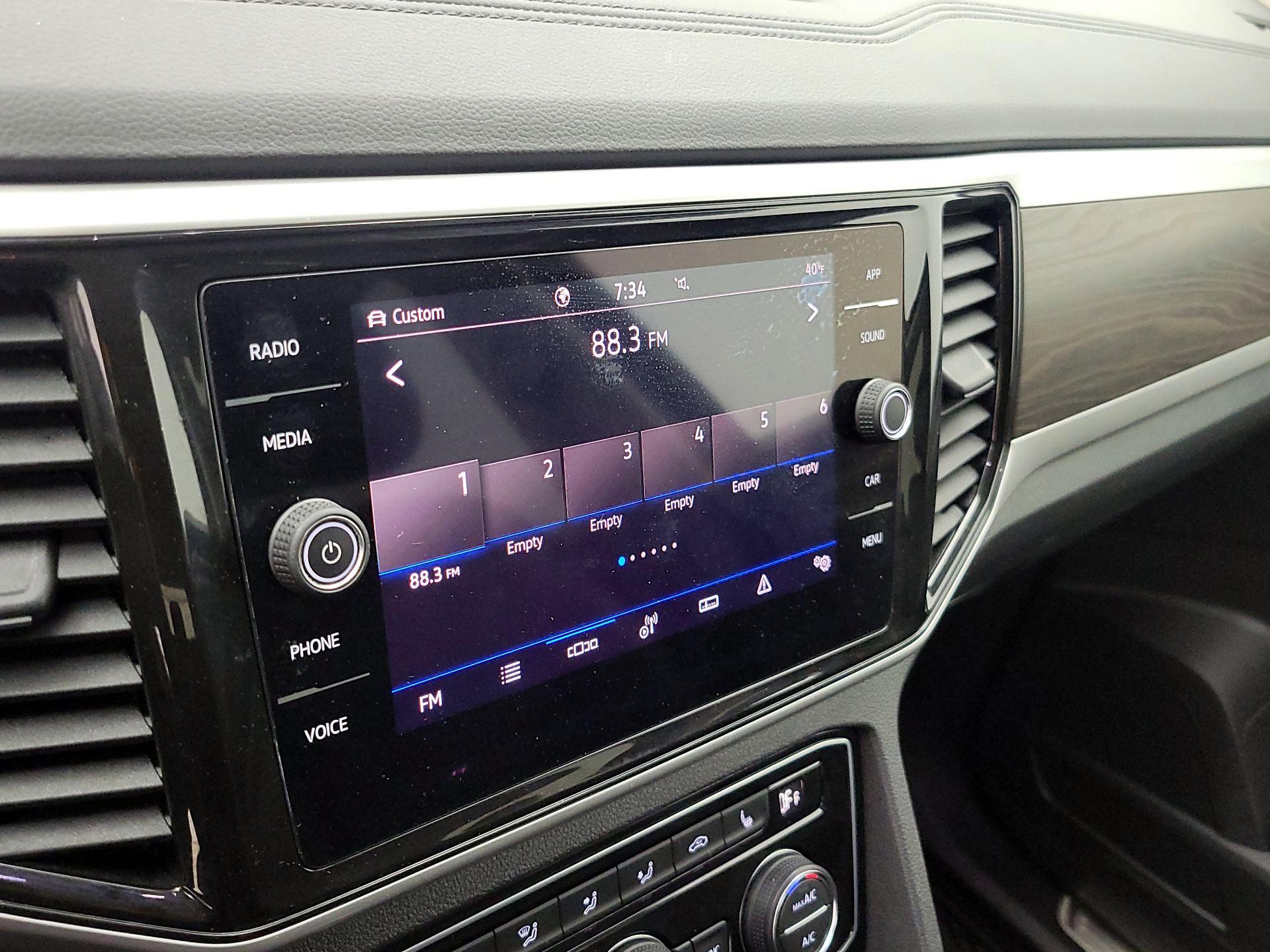 Thumbnail: 2022 Volkswagen Atlas - 15