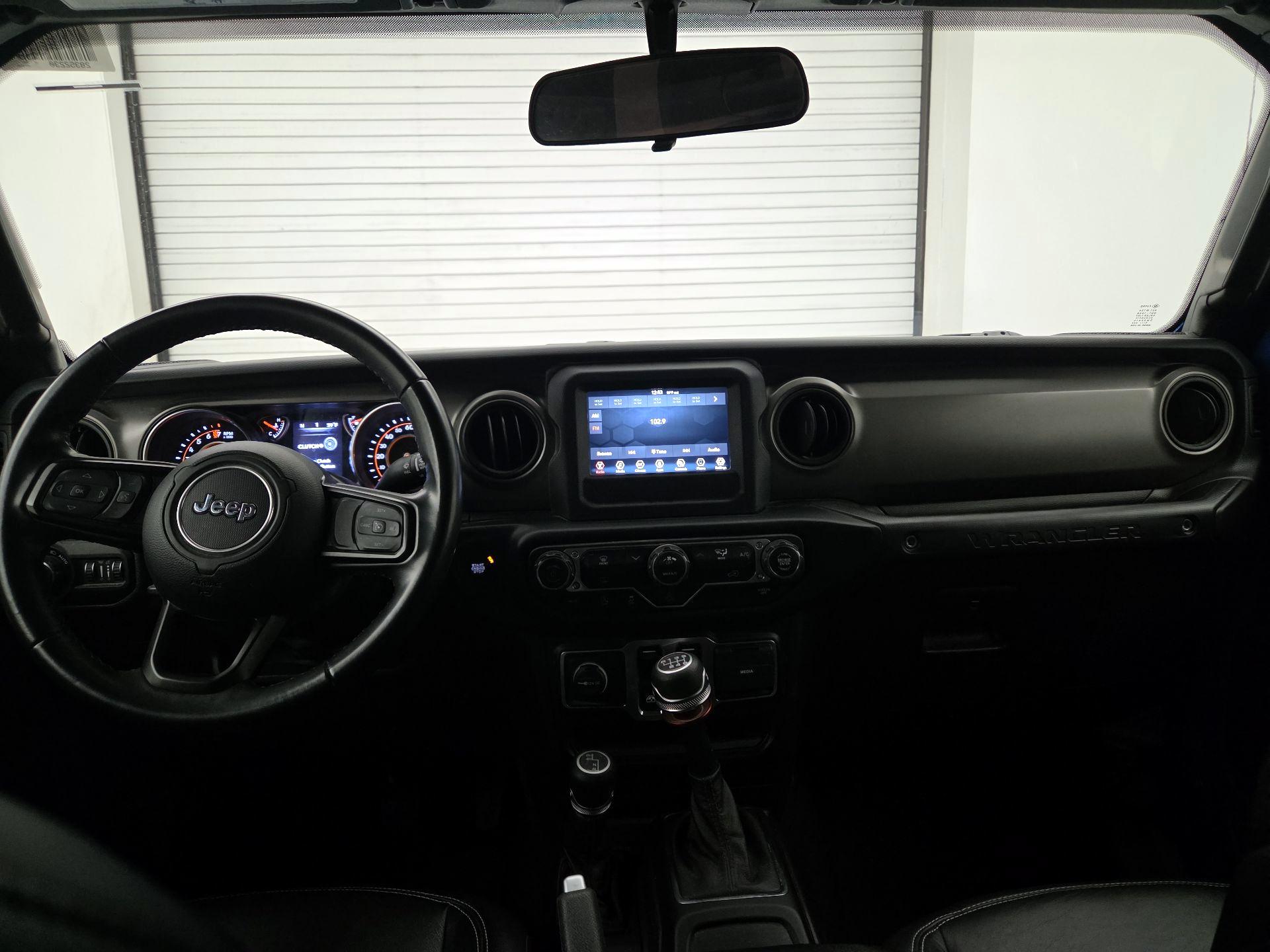 Thumbnail: 2022 Jeep Wrangler - 9