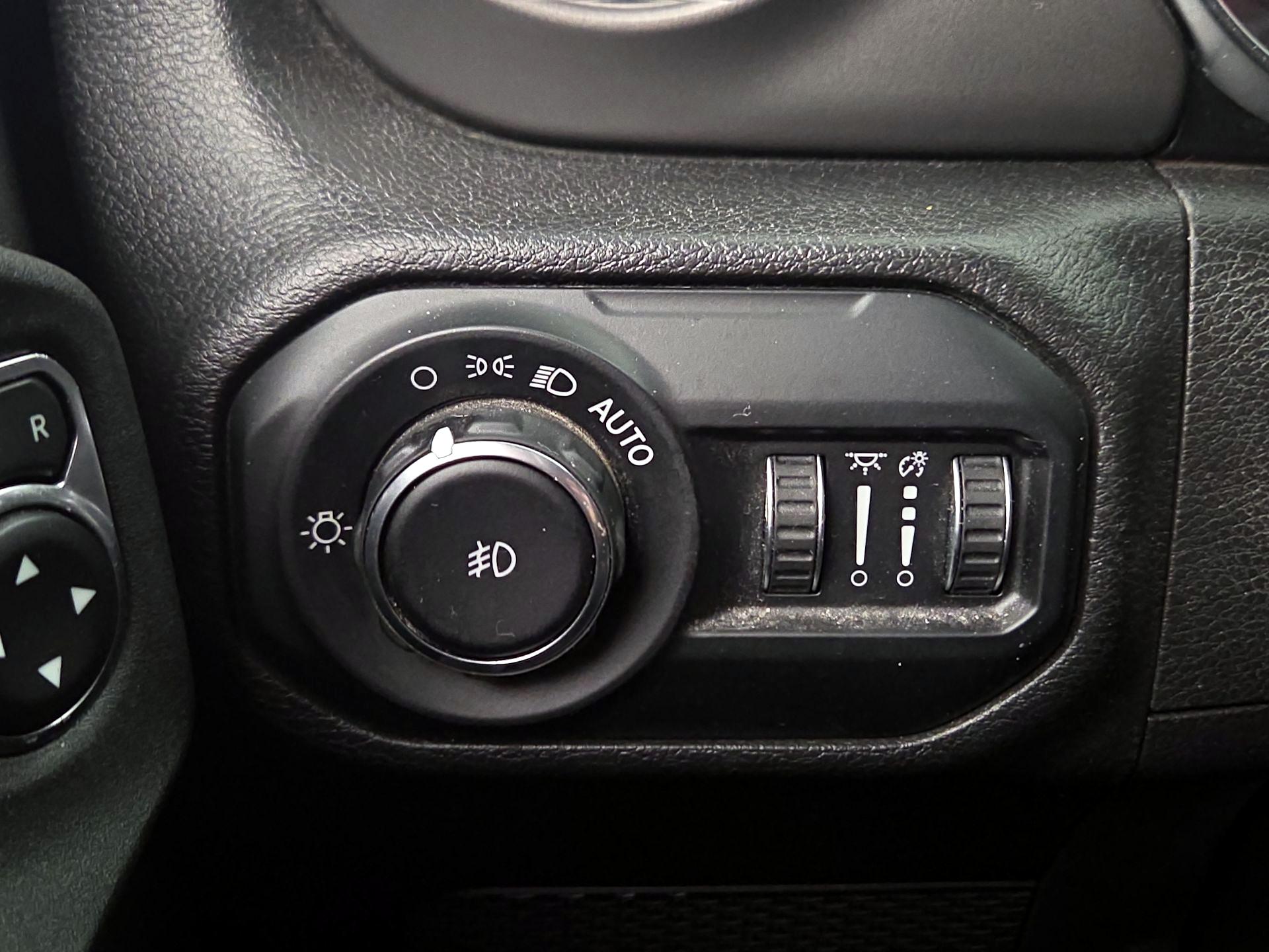 Thumbnail: 2022 Jeep Wrangler - 13