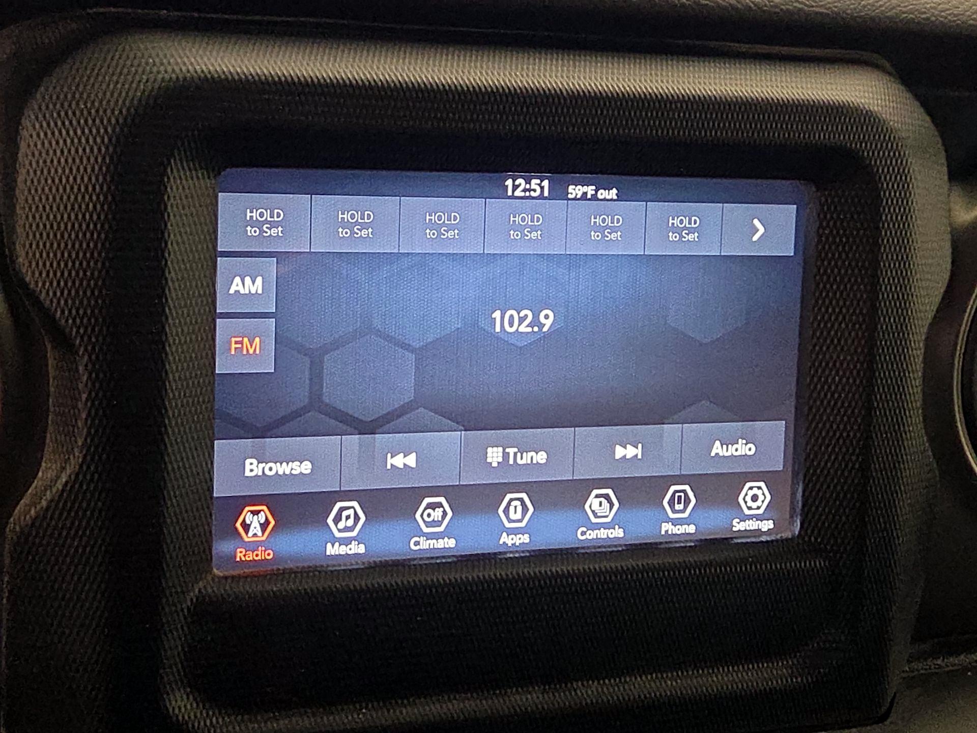 Thumbnail: 2022 Jeep Wrangler - 14