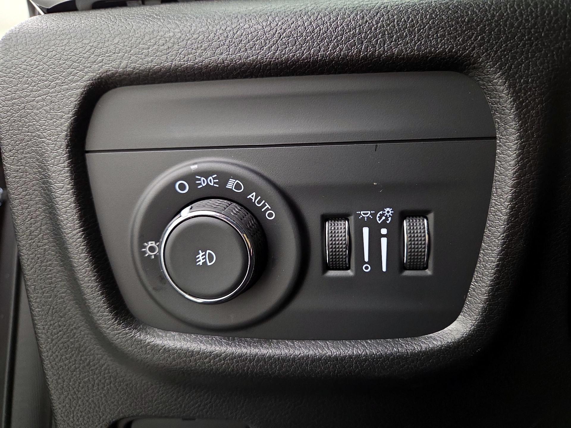 Thumbnail: 2023 Jeep Grand Cherokee - 13