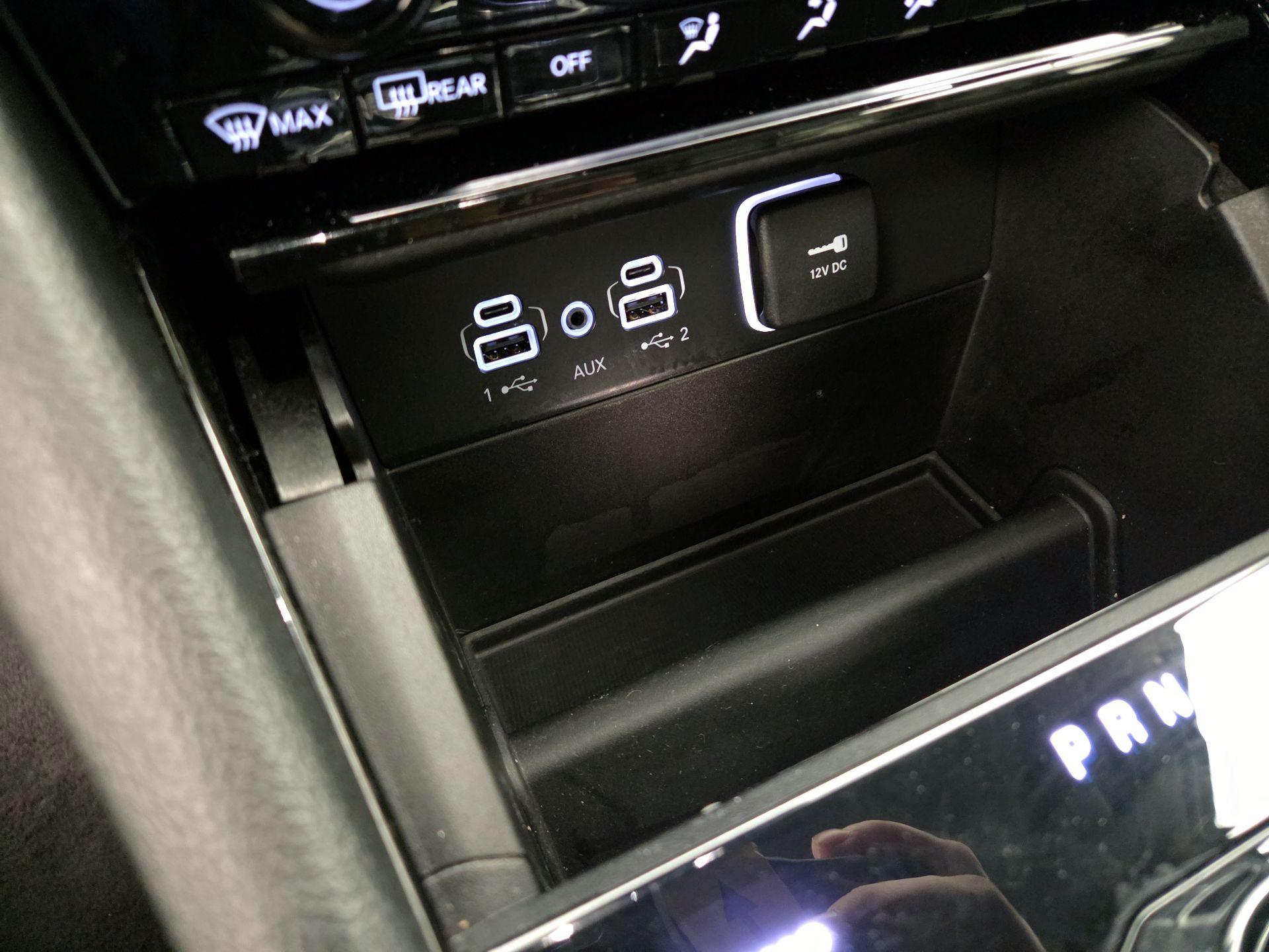 Thumbnail: 2023 Jeep Grand Cherokee - 18